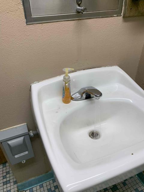 Monroe, LA - Customer reported water heater not producing enough hot water. Completed water heater repair and restored hot water service.