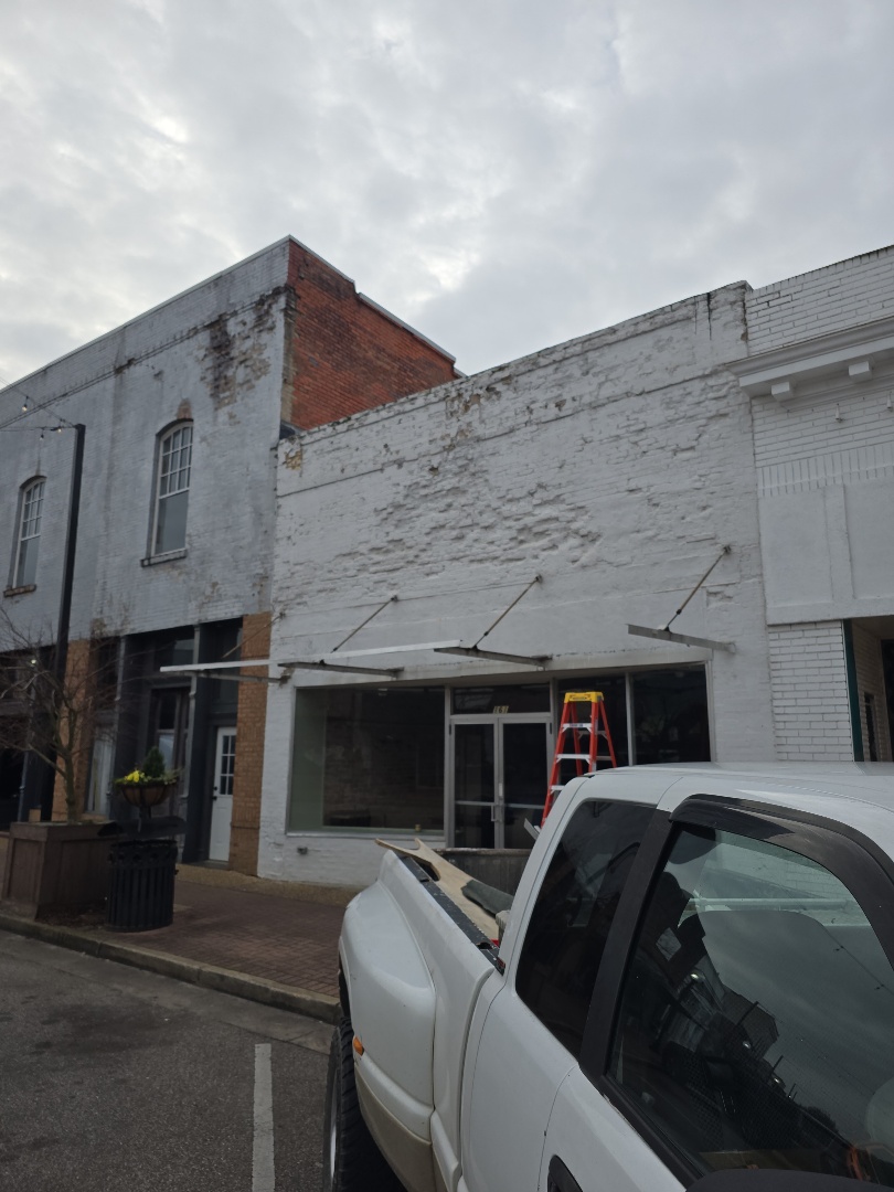 Prattville, AL - Commercial Awning Installer