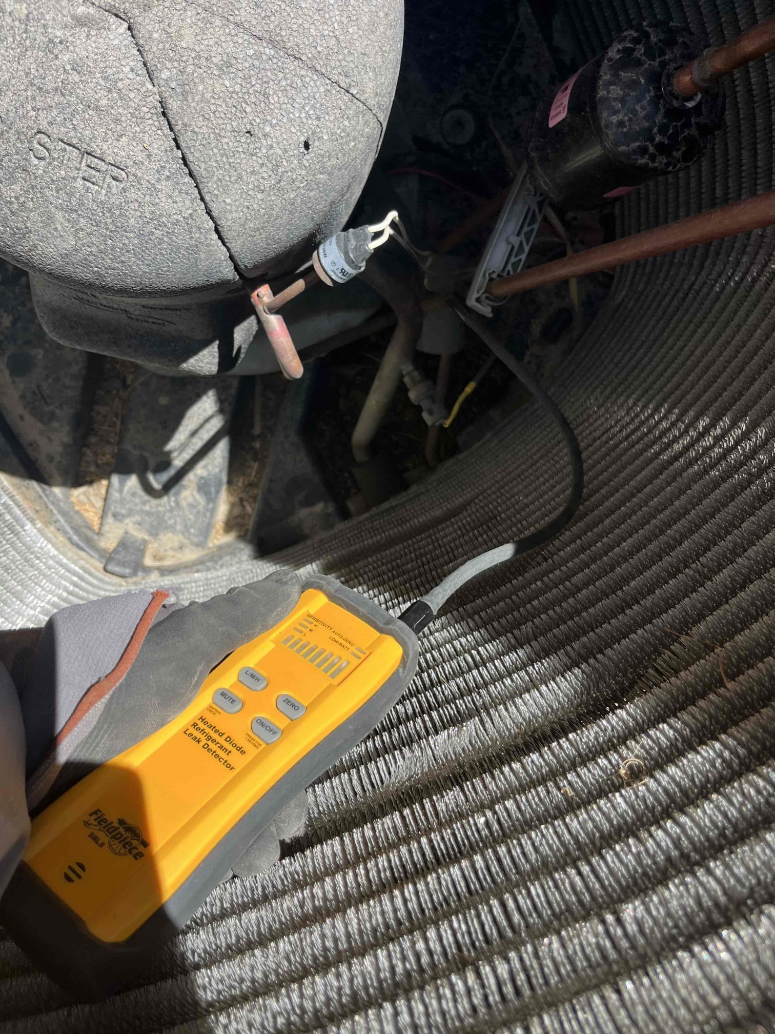 La Quinta, CA - 🛠️🛠️
Returned to check system 

Opened evaporator coil preformed electronic leak detector,
Visual leak detector and tested unions with blue 
Nothing was found no oil on condensation pan

Went to condenser
Removed condenser top, perform an electronic leak search, visual inspection search and tested unions with blue
Nothing was found

Pumped down system
Pressurize, refrigerant lines, and evaporator coil with nitrogen
a add pressure sensors on suction and liquid lines
Will return in three days to inspect gauges for pressure loss

Called homeowner informed him of today’s tasks
Will follow up with client on Friday to get access to property