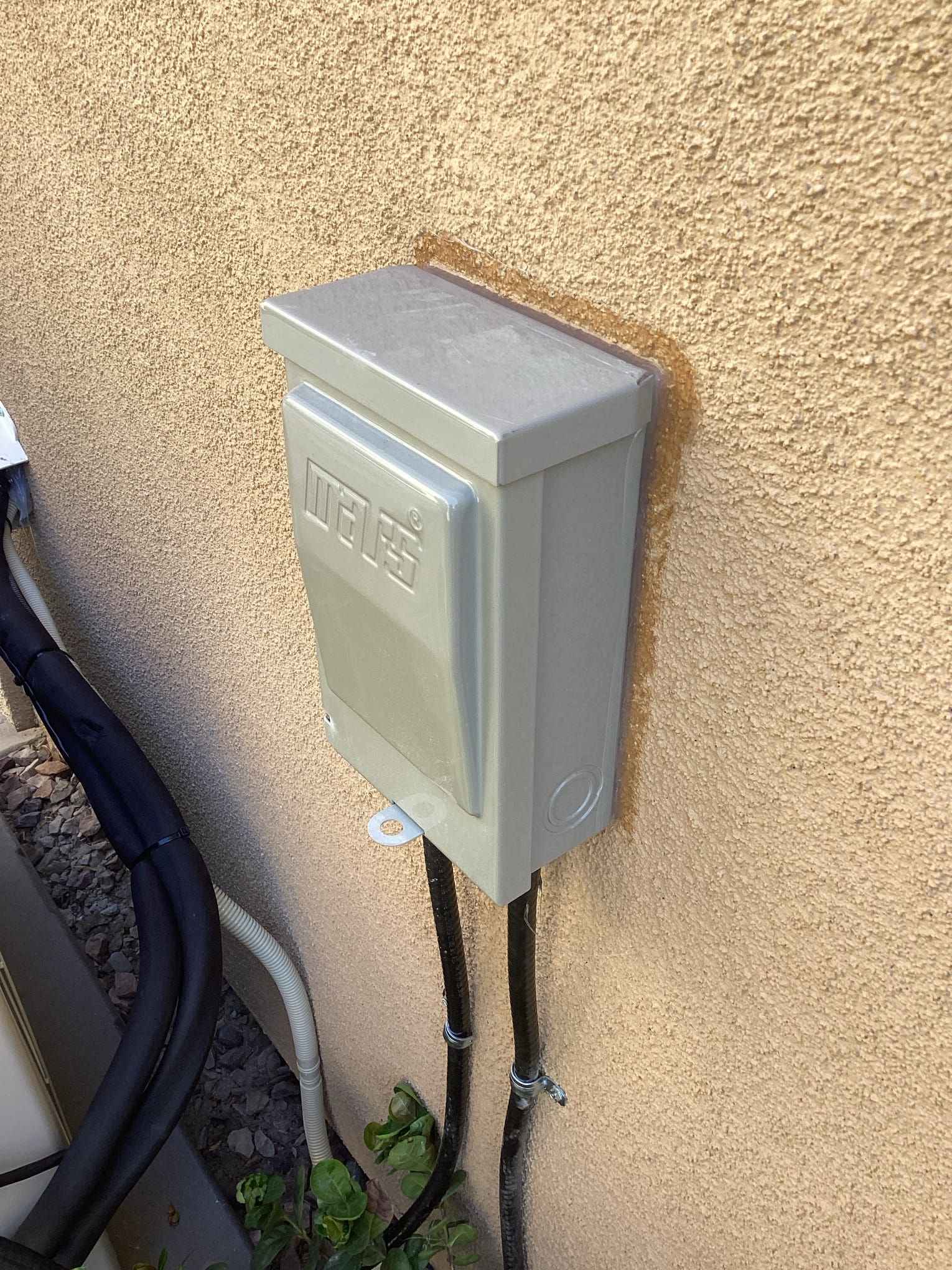 Installing 2 ton ductless for garage.