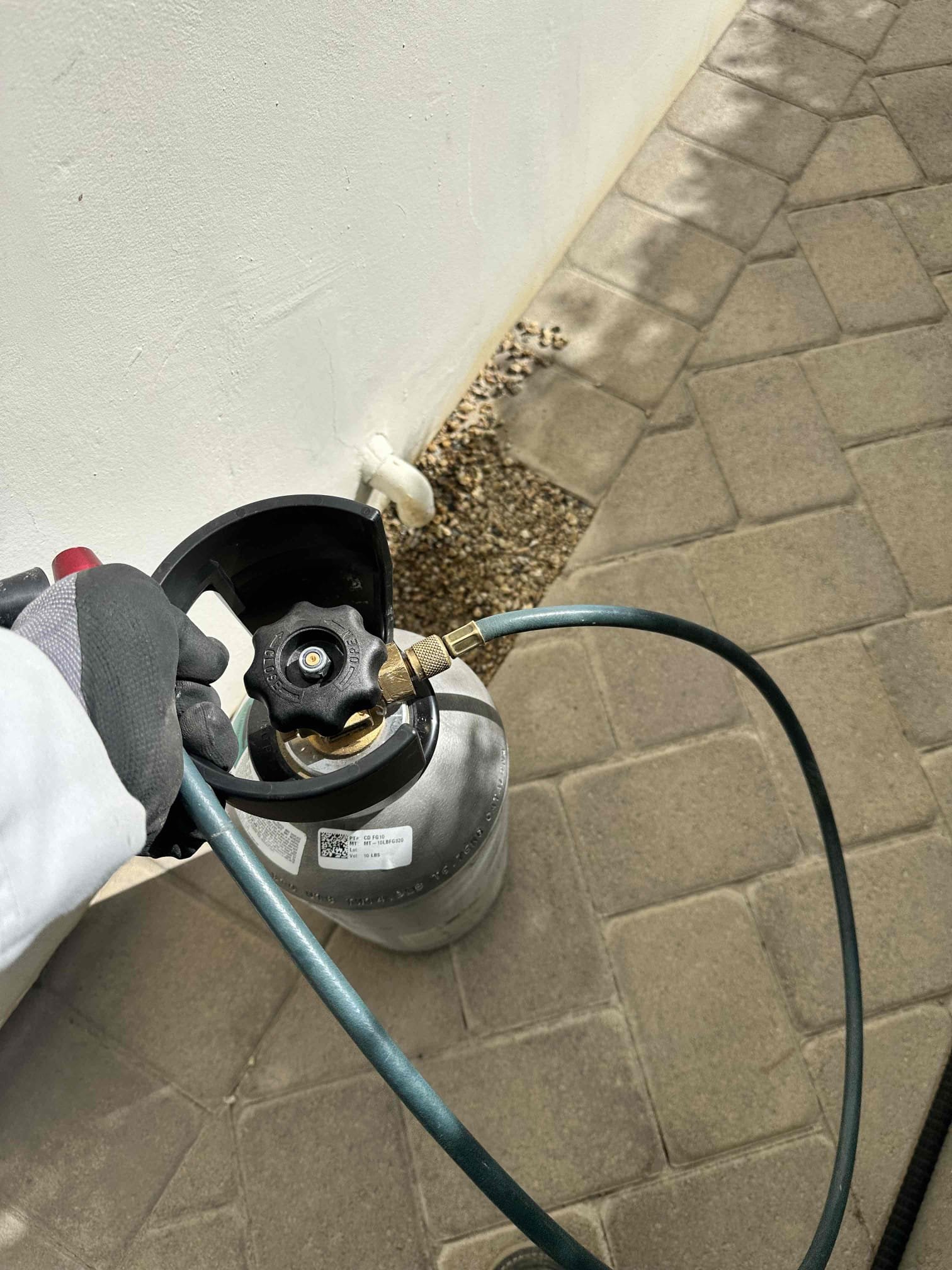 La Quinta, CA - Performed annual maintenance safety check in cooling on 3 American standards splits heat pumps, followed Sequence of operation Changed filters throughout the home and rinsed out mini split filters , checked amps on compressors and condenser fan motors checked pressures CDA no error codes cleared condensation lines through out side termination points, rinse condenser down units are working to manufacture specification in cooling, for both thermostats that were not working was just a glitch rebooted thermostat units are working properly at this time