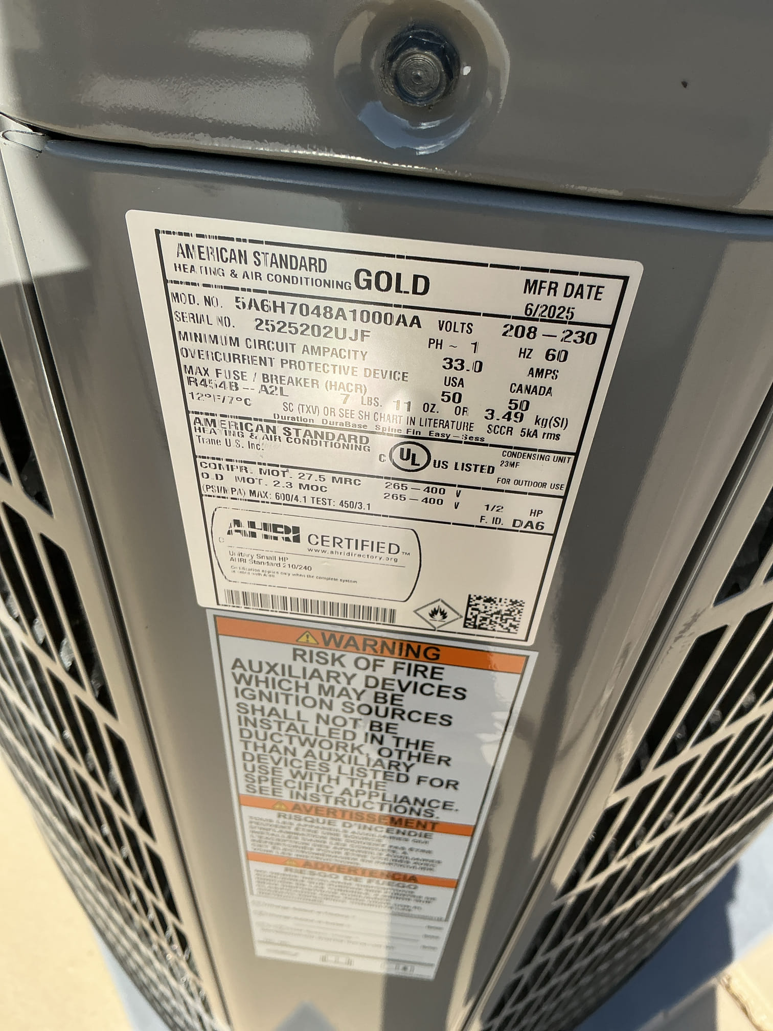 Installing 4 Ton American Standard Gold 17 SEER Horizontal Split Heat Pump.