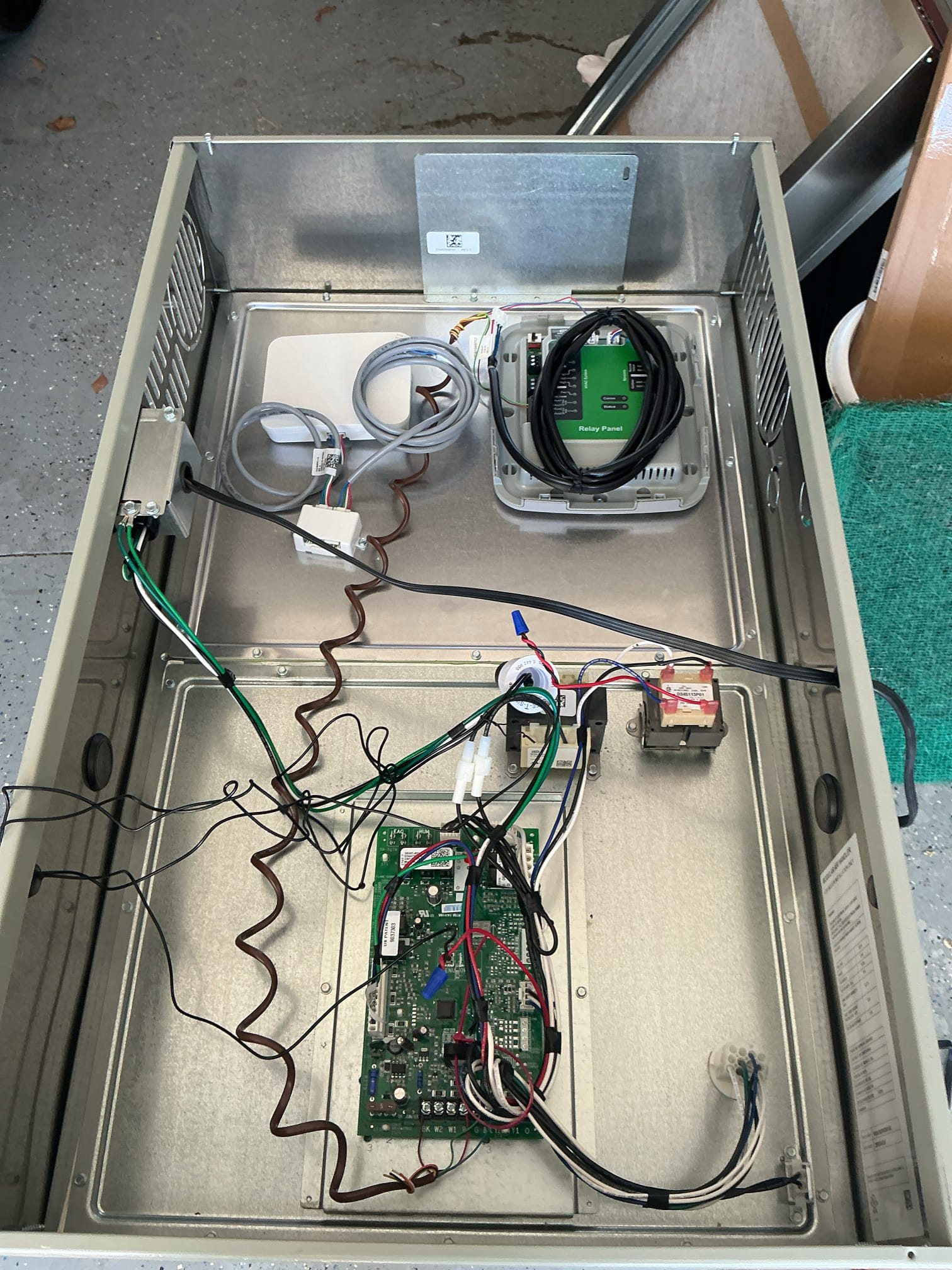La Quinta, CA - Installed 5 Ton American Standard Platinum 18 POV Upflow Split Heat Pump