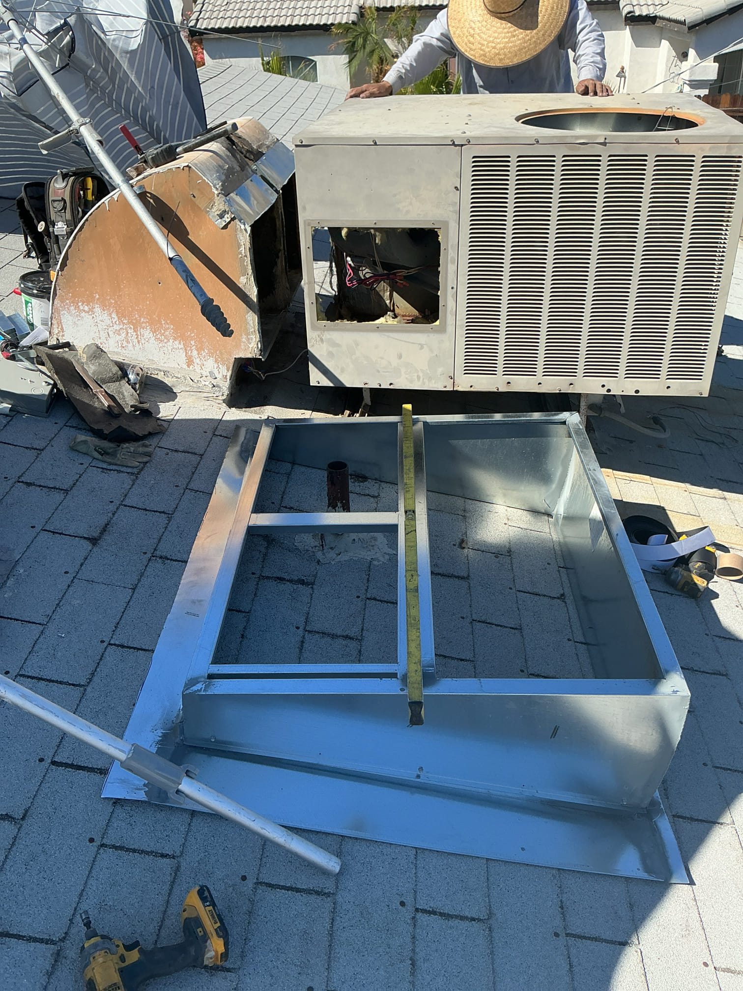 La Quinta, CA - Installing Gold 3 ton 15 Heat Pump Package Unit Two Stage Cooling