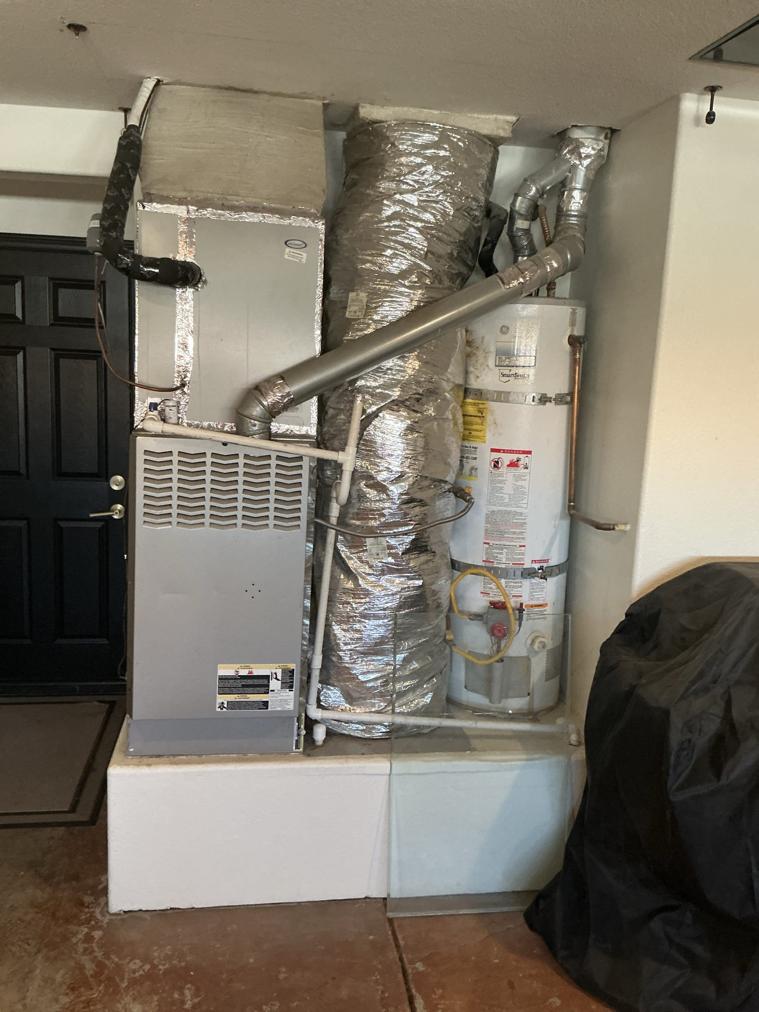 La Quinta, CA - Property manager provided access. Contacted home owner on phone and advised on options,