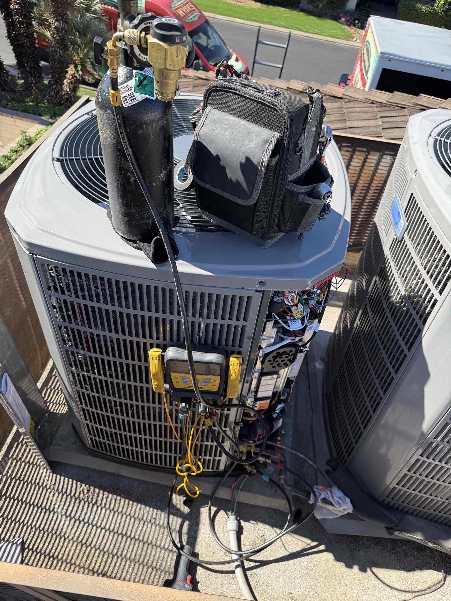 Rancho Mirage, CA - Installed 4 Ton American Standard Gold 17 upflow Split Heat Pump System

Performed maintenance on second system. Replaced filter, cleared condensation drain. Tested all electrical, safety. And heating components. Thermostat (Honeywell color) working properly. Zero carbon monoxide detected detected. System working properly. 
