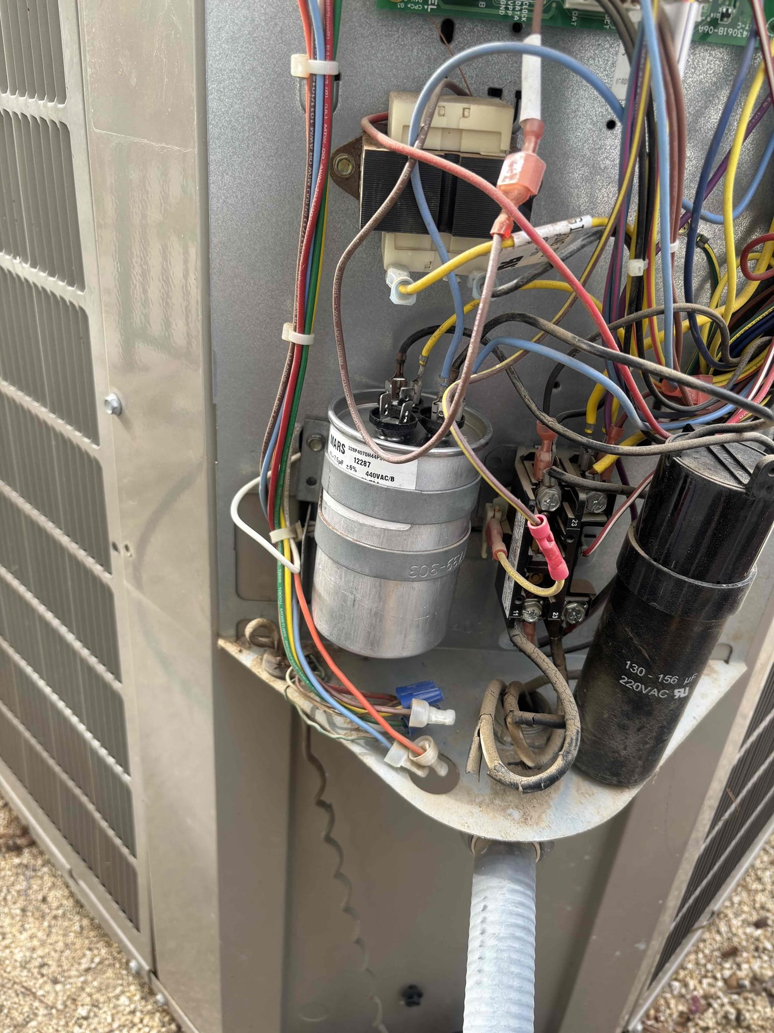 Upon arrival unit with model number 180BNA036-A outdoor unit was not operational. Only indoor unit was operational upon checking out outer unit found a swollen run capacitor in forum. Client will need to replace client agreed after replacing system started up and started to cool down the house properly compressor amps and fan motor amps are within range. Client will be calling us shortly to schedule a maintenance. 