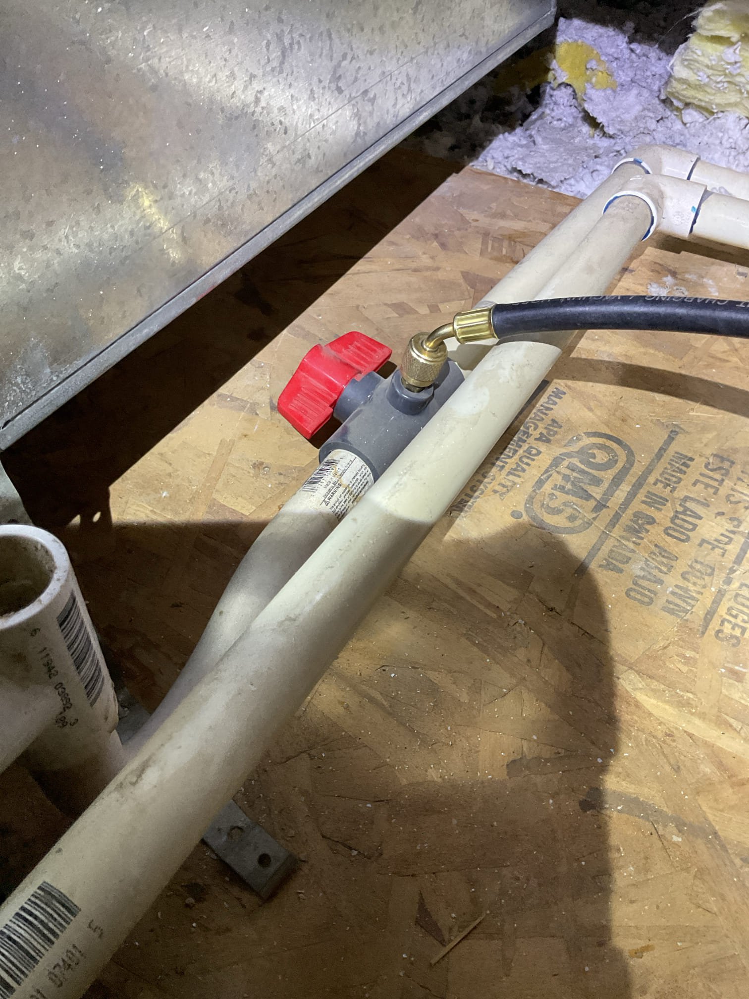 Indoor unit safety inspection and maintenance, with courtesy garage mini split service. Checked refrigerant circuit diagnostics, static pressure measurements and blower motor amp draw. Cleared condensate drain line with CO2 and pipe brush. Thermostat: good. System is functioning according to manufacturer specifications. Pre-booked summer maintenance– Starbucks.