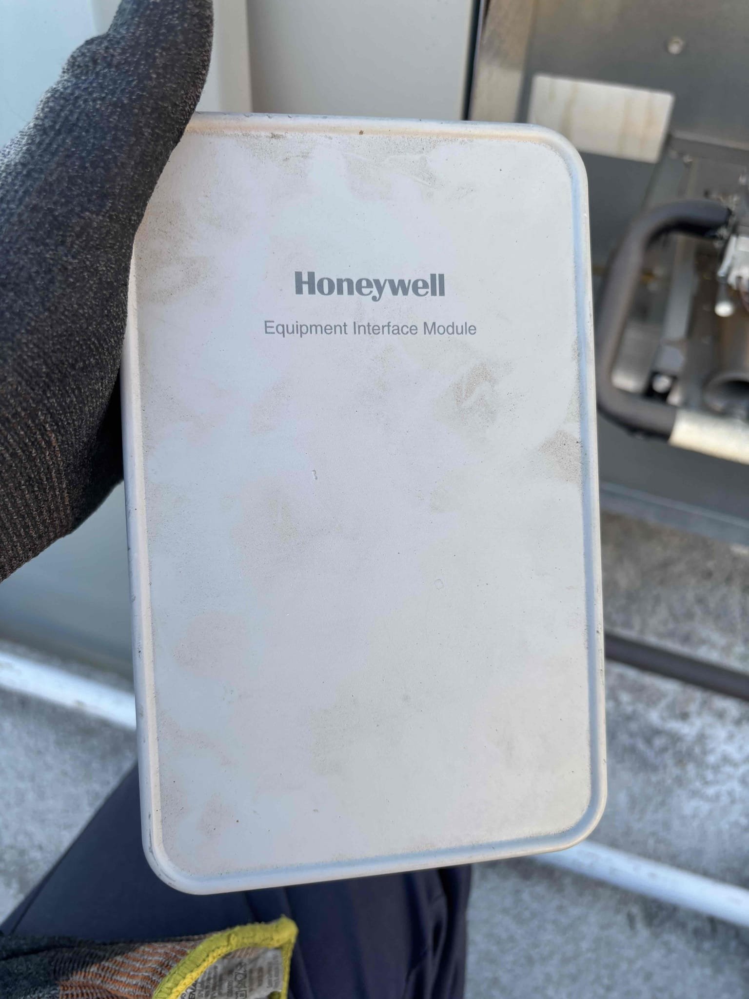 Upon arrival, Client thermostat Honeywell 800 was completely broken LED screen was not working in for a client will need to replace. The same thermostat due to an interface module located in their system. Client agreed to have thermostat replaced with another 800 thermostat. After replacing thermostat connected to interface module, make sure system is working properly in both heating and cooling stage one and stage two are both working properly. All is within range at this time.