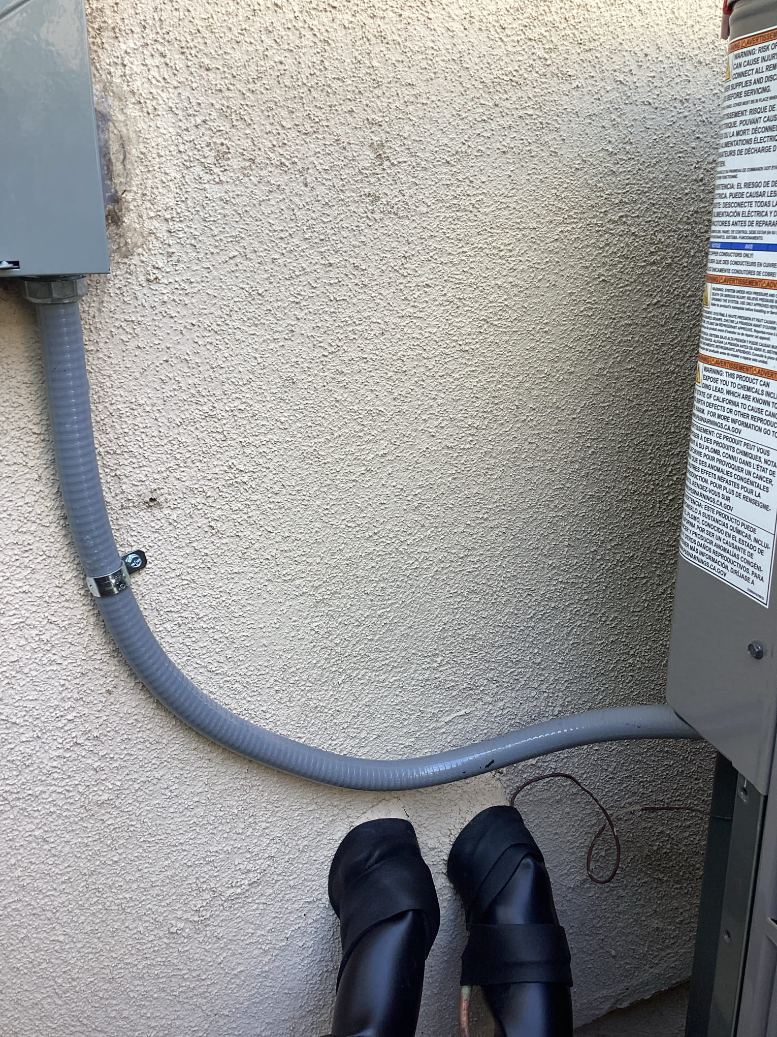 Installing American Standard Gold 16 split gas system.