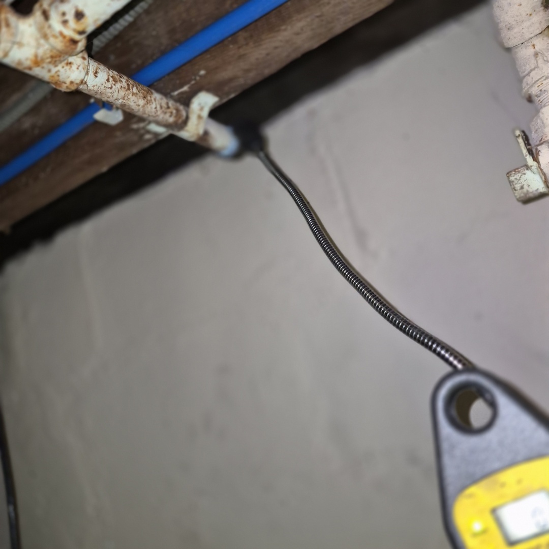 Repair of two gas leaks 
