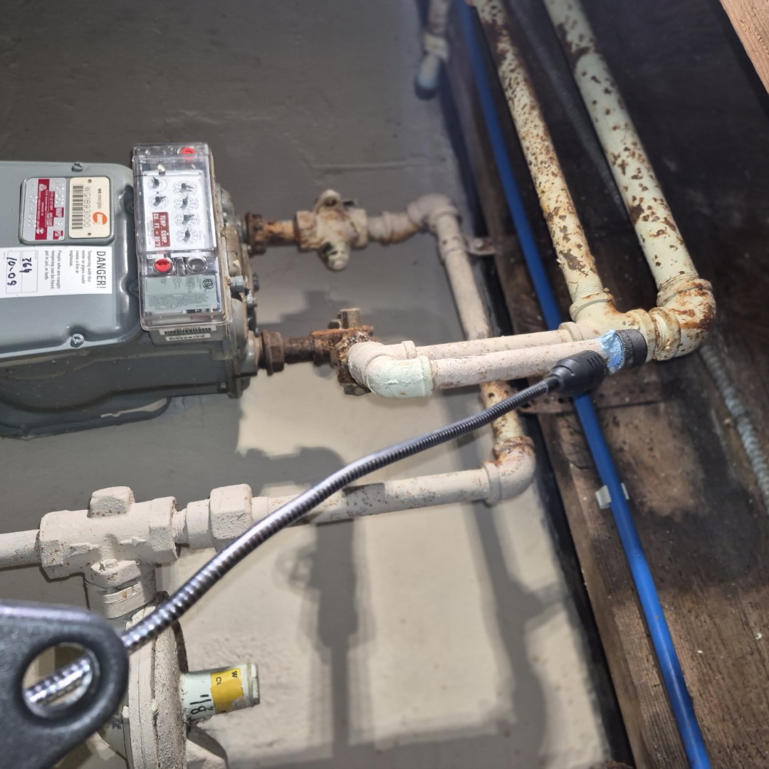 Repair of two gas leaks 