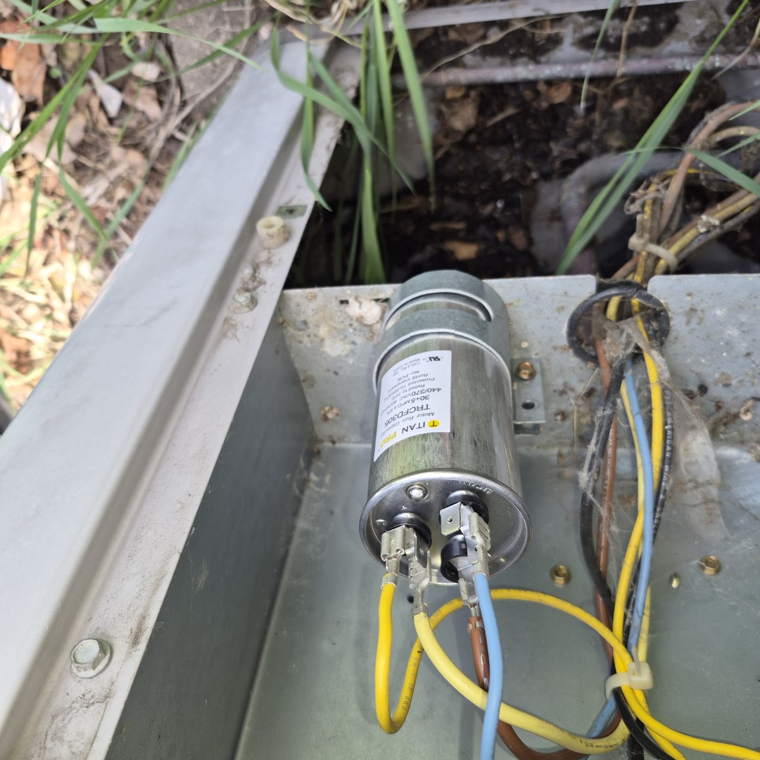 Carrier unit 

Damaged capacitor