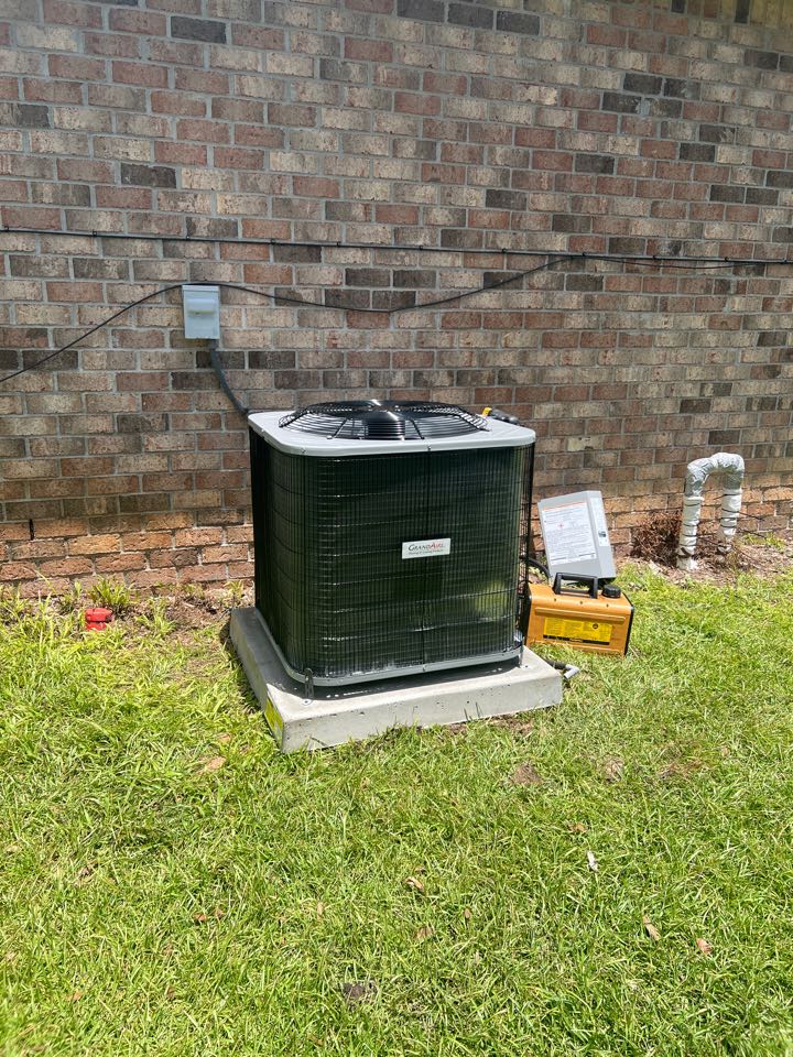 Milton, FL - I recently completed a job upgrading a home's heating and cooling system. The old unit was a 1995 model that was no longer efficient and had reached the end of its lifespan. I installed a new 3-ton Heat pump 14 SEER a2L unit, which is more energy-efficient and will help the homeowner save on their energy bills. The installation process involved removing the old unit, installing the new unit, and connecting the electrical and refrigerant lines. I also performed a thorough inspection of the ductwork to ensure it was in good condition and properly sized for the new unit. Overall, the upgrade was a success, and the homeowner is now enjoying a more comfortable and energy-efficient home. Milton, FL - I recently completed a job upgrading a home's heating and cooling system. The old unit was a 1995 model that was no longer efficient and had reached the end of its lifespan. I installed a new 3-ton Heat pump 14 SEER a2L unit, which is more energy-efficient and will help the homeowner save on their energy bills. The installation process involved removing the old unit, installing the new unit, and connecting the electrical and refrigerant lines. I also performed a thorough inspection of the ductwork to ensure it was in good condition and properly sized for the new unit. Overall, the upgrade was a success, and the homeowner is now enjoying a more comfortable and energy-efficient home.