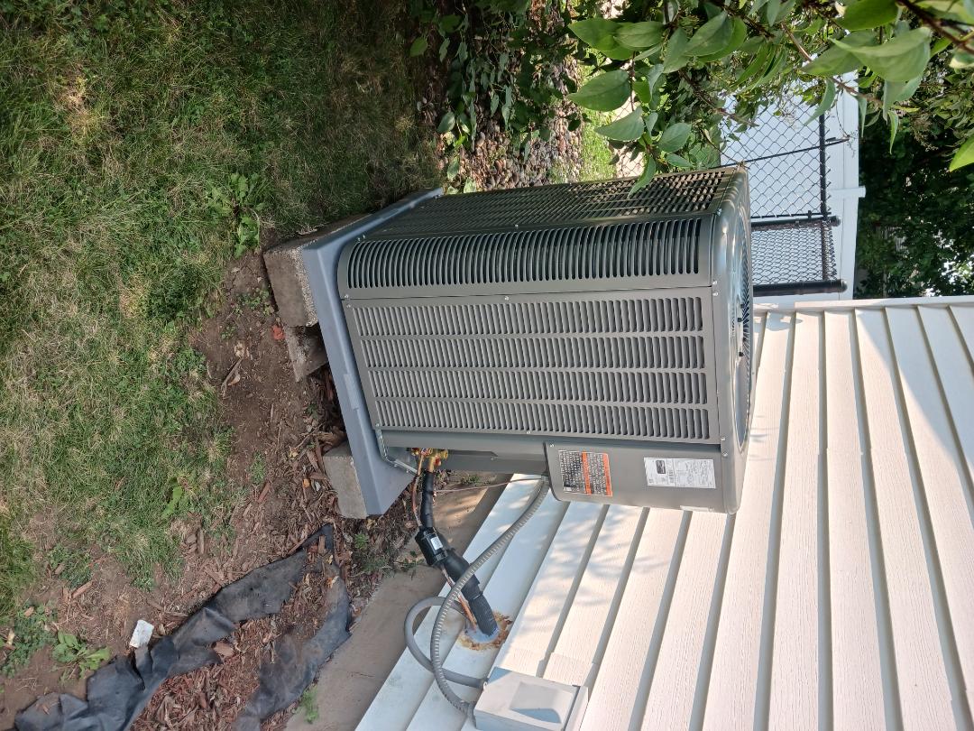Oshkosh, WI - install furnace, air conditioner, air cleaner, and thermostat 