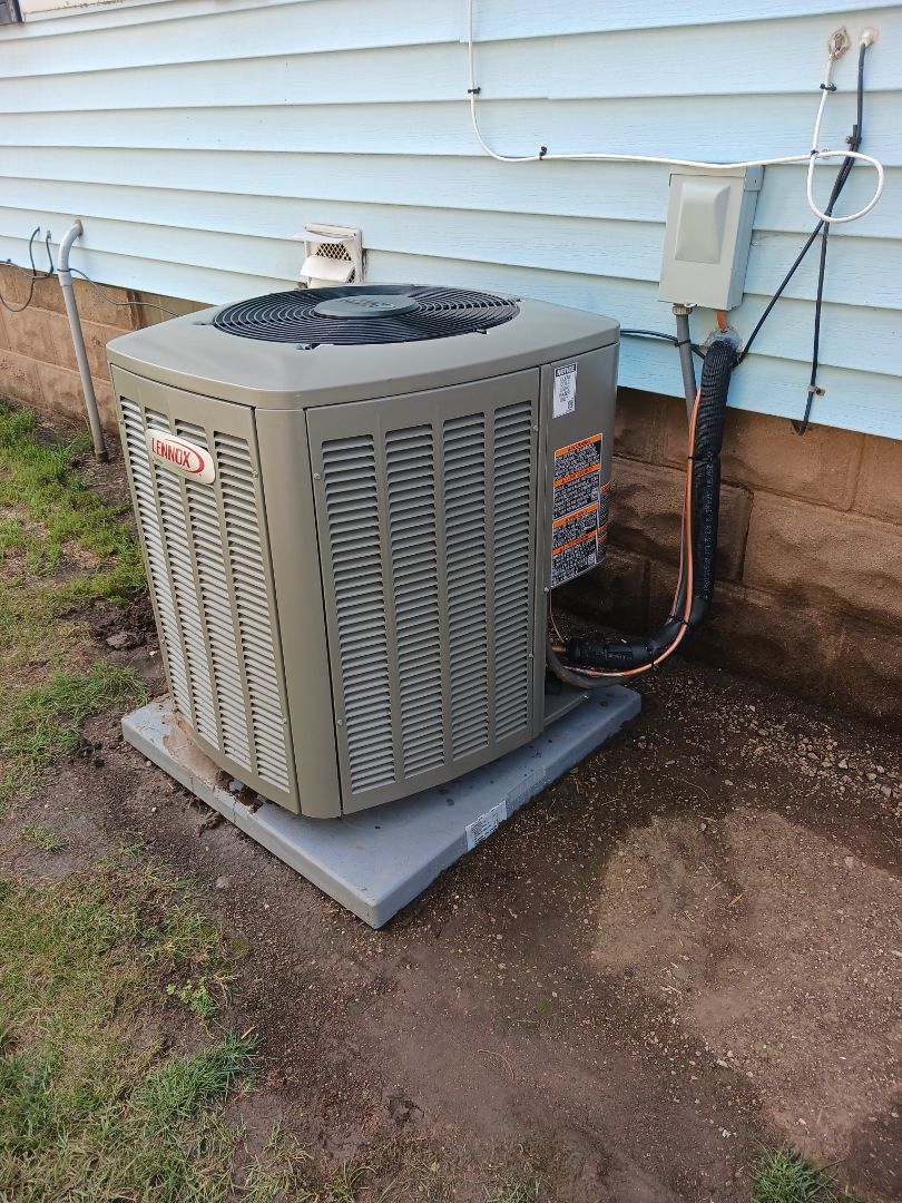 Fond du Lac, WI - install furnace, air conditioner, air cleaner, humidifier and thermostat 
