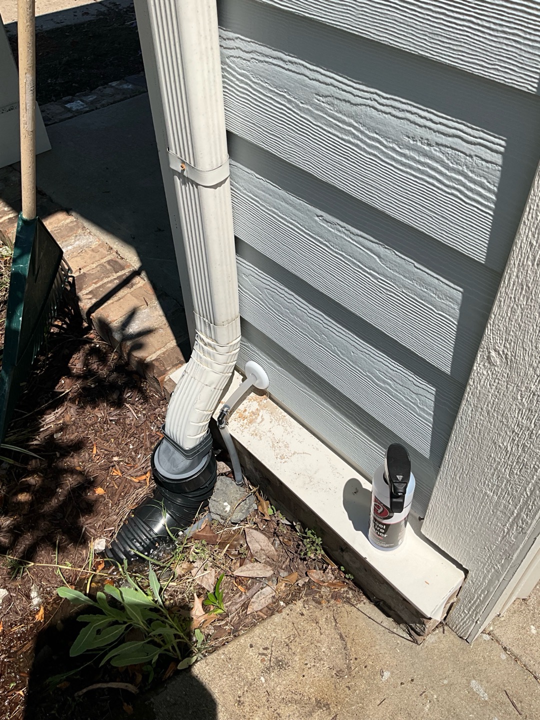 This comprehensive PRO water treatment package delivers filtered, softened water to your entire home using industry-leading technology. The system begins with a carbon filter, effectively removing chlorine and other unwanted contaminants. Following this, the water passes through a softening resin, ensuring your home remains limescale-free. As a final stage, the water is processed through a 5-stage reverse osmosis system, typically installed at the sink or wet bar, providing bottle-quality water straight from your sink and, if possible, your fridge.