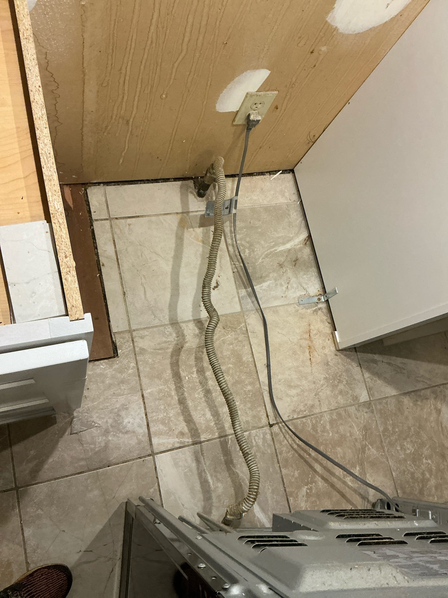 Client called us out today to disconnect the gas for the stove in the kitchen due to them getting new countertops. We turned the gas to the home off at the meter outside, then disconnected the old gas flex from the stove. We then removed the old gas shutoff, applied pipe dope then tightened on a black iron cap. Bubble tested for leaks, there are none. Will return Thursday tentatively to reconnect with new shutoff and coated gas flex. Collected $175 today and will collect $175 when we return. 