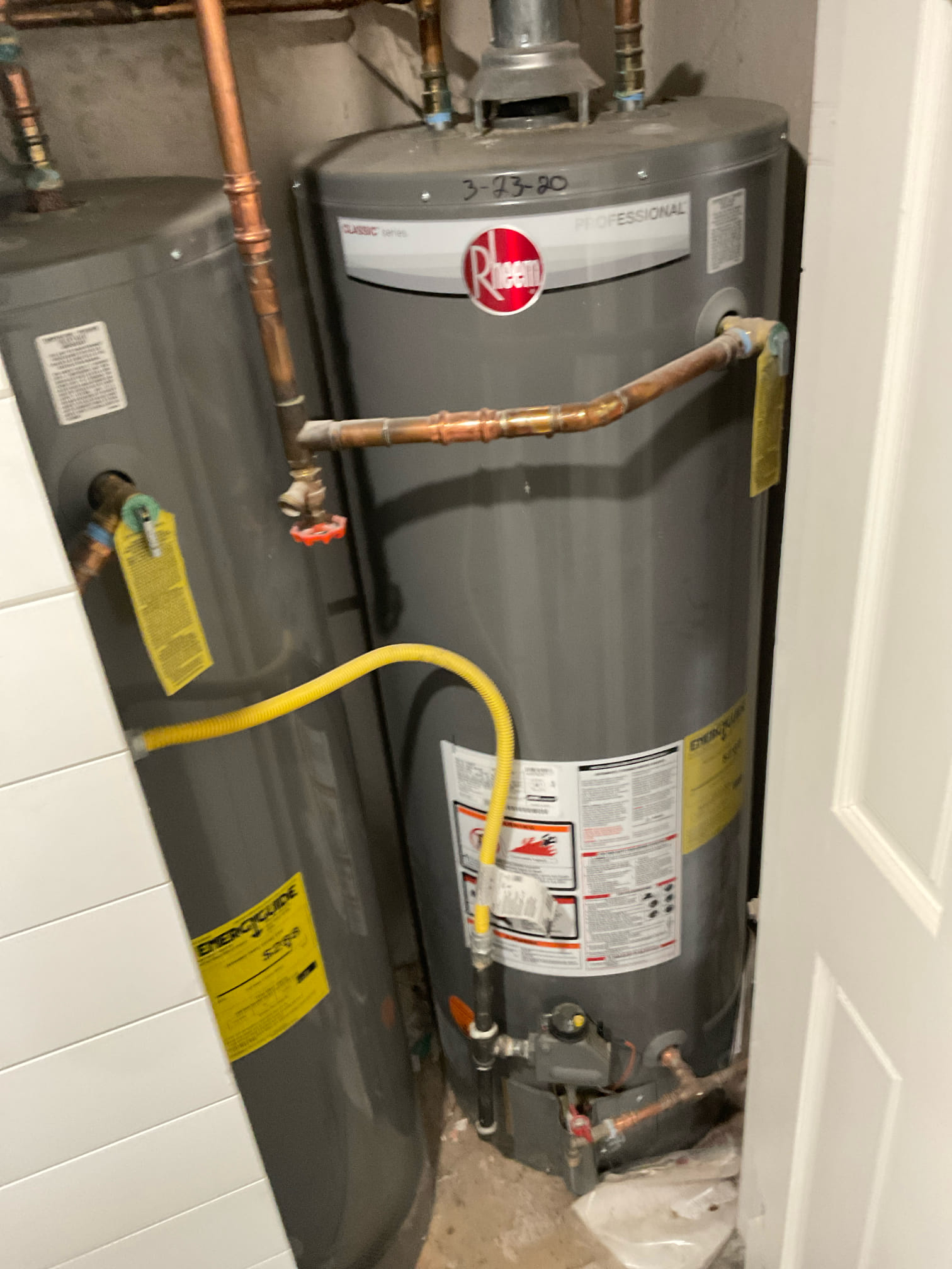 Customer stated that there was a leak coming from master bathroom tub. Gave customer quote to diagnose issue and customer agreed. Went ahead and filled tub up and ran Jacuzzi. Jacuzzi ran for about 5 to 10 minutes and didn’t notice any water leaking down below. Also put water around the tub around the faucet and overflow plate and didn’t notice anything leaking down below. Stated to customer that there is no caulk at bottom tile of tub and that water can get between the gap and leak down. I can see subfloor from gap. Also tested drain for tub and didn’t notice anything leaking there as well. At this time didn’t notice any water leaking from plumbing side of tub.