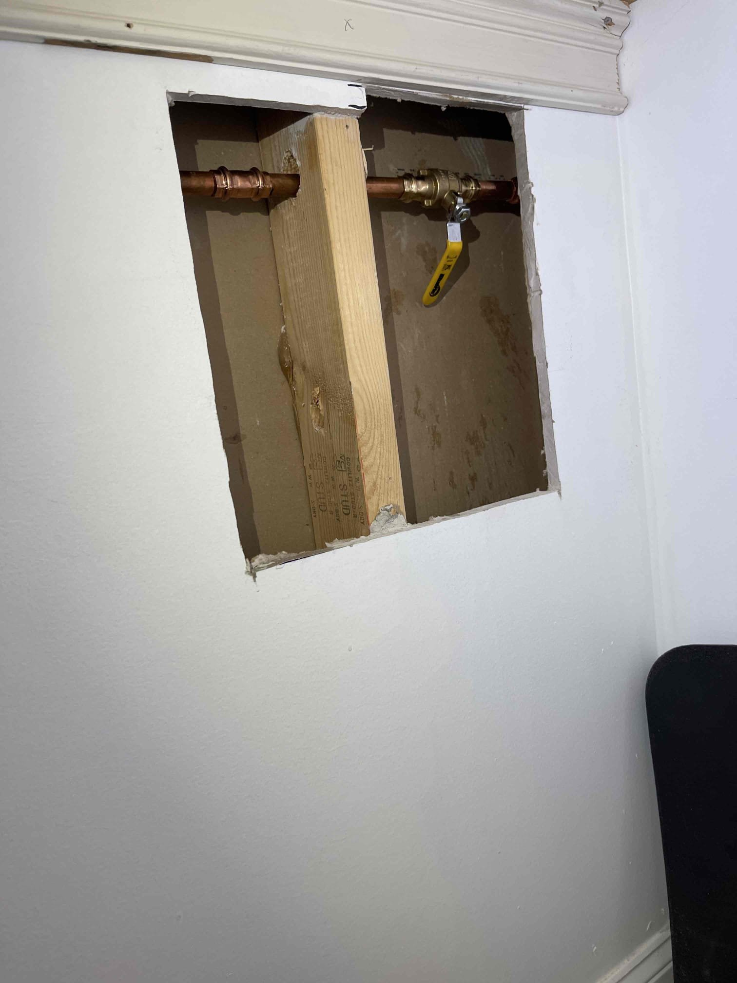 Installed shut off valve for outside hose bib on right side of house. Replace lift and turn tub drain in hall bathroom. Tested to ensure a leak free install. Left quote for sewage ejection pump and basin lid. 