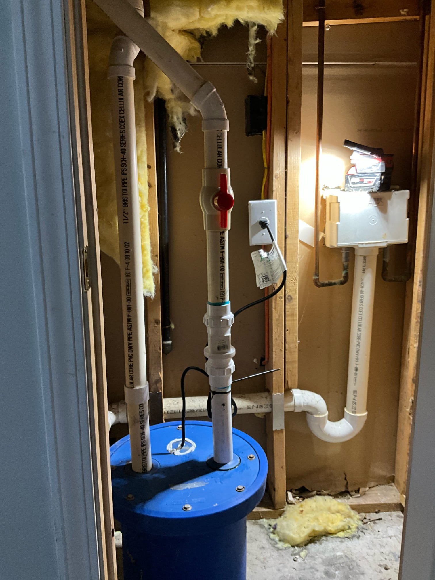 Call to inspect sewage pumps after septic tank has been pumped.

Stephen said tank has been pumped, and a belly in the line has been corrected. Pumps still won’t work.

Checked pumps and found that they have both burnt out. Likely as a result of continuous cycling. Wipes and some debris found in bathroom pump basin. Very old pump for laundry.

Replaced both pumps and added a new check valve to the laundry pump. On bathroom pump I installed fernco coupling to allow for access to remove lid if needed to inspect, as Stephen has concerns of continued misuse of bathroom. 

Tested all pumps, thoroughly cleaned work spaces. 
