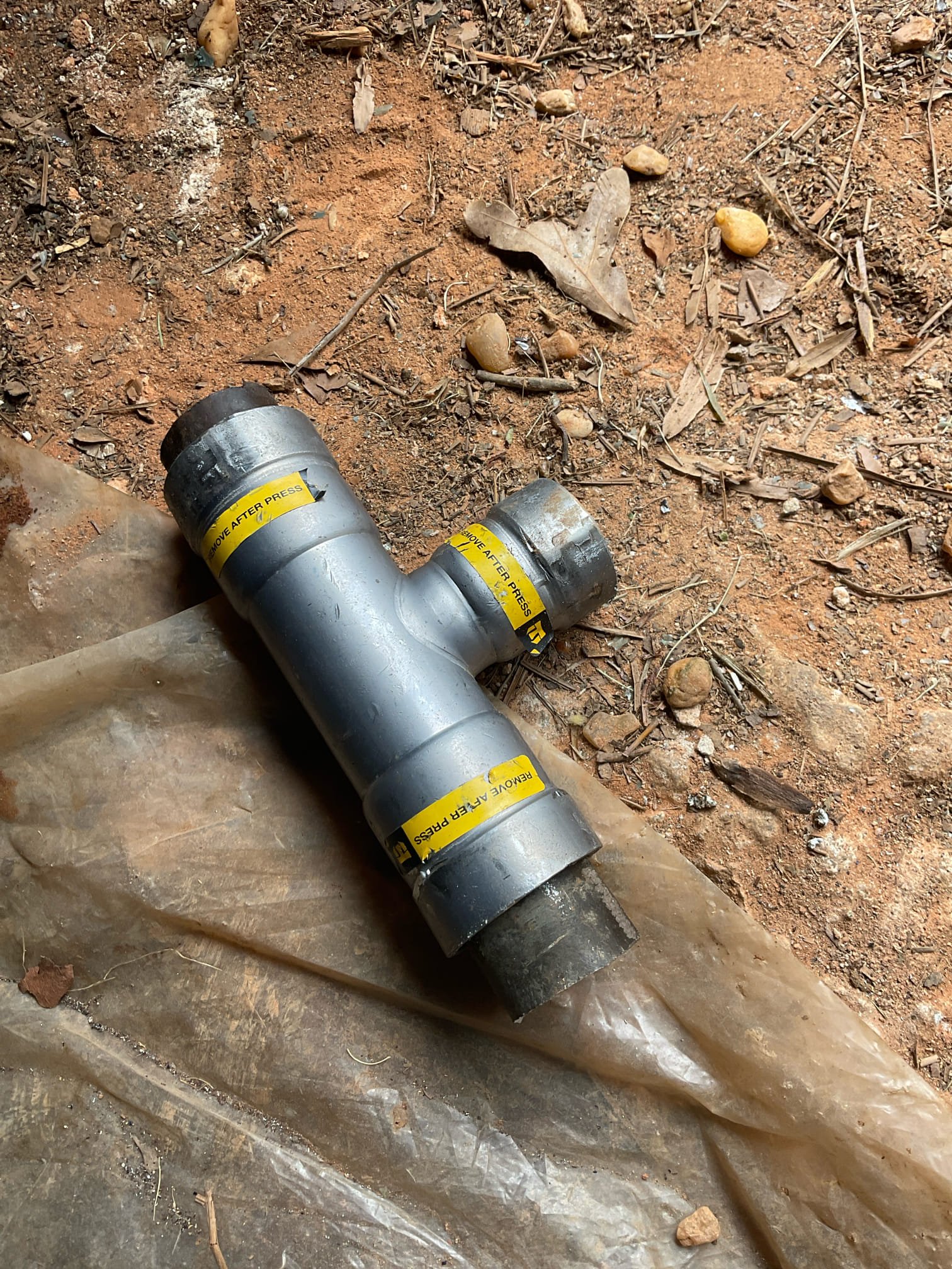 Warranty call for fixed  a gas leak from a 1x 1 x3/4 maga press fitting, replaced a defective fitting with a new one 