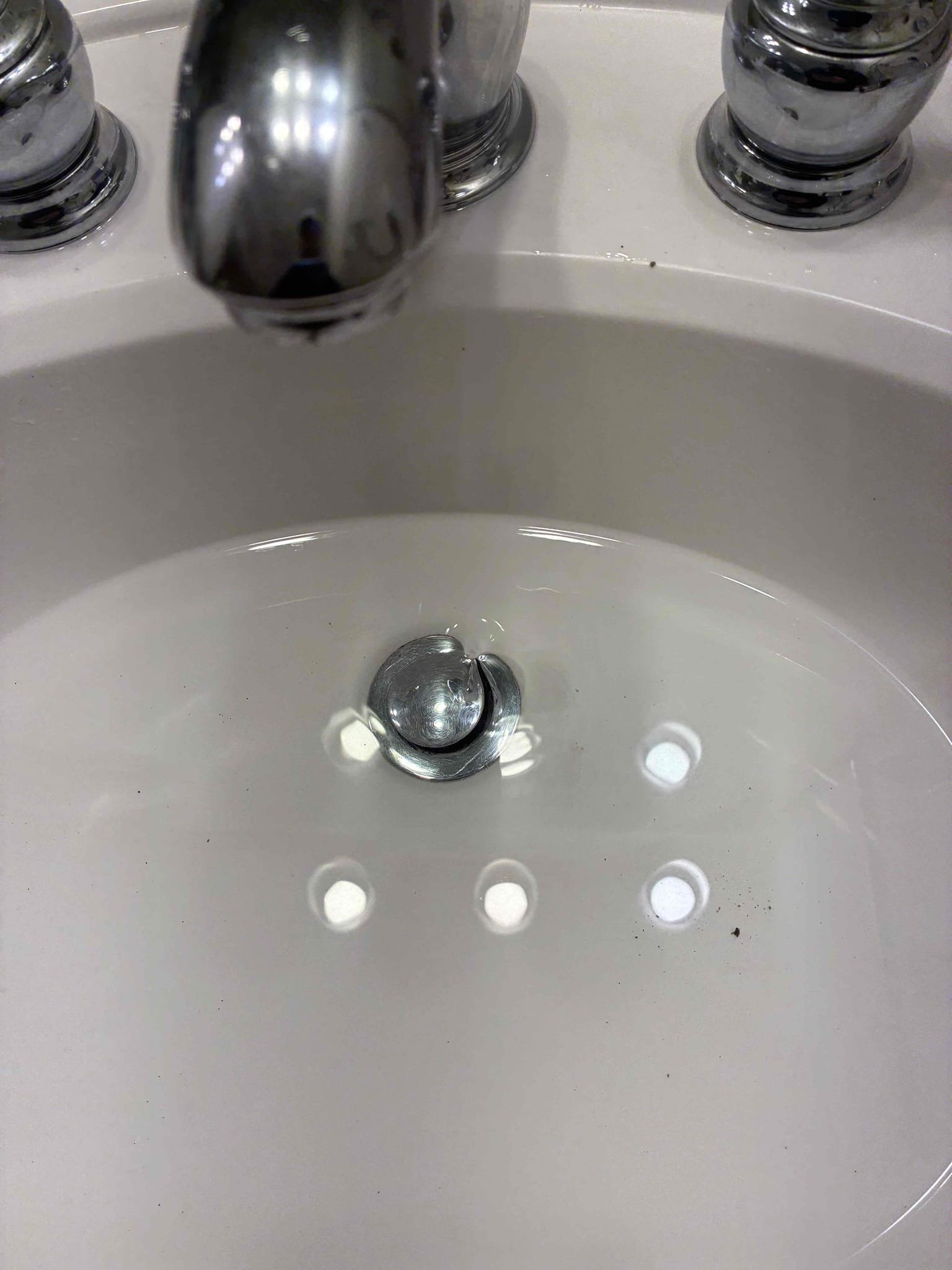 Customer had issues with fireplace not lighting. Gave option to troubleshoot but customer wanted to wait. Also gave options to clear right sink in master. After clearing sink, checked for leaks and proper drainage. 