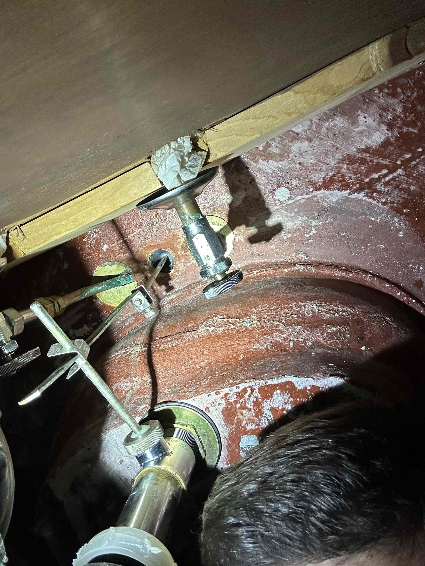 Came out to this house to take a look at faucet that needed to either be repair or replaced, We attempted to try to repair the faucet however the faucet is from the 70s and is too old to work on, we could not remove the bonnet nut and as a result we are unable to make the repair. My recommendation is to replace the faucet with a brand new 4in center est faucet. At this time nothing was charged to the homeowner they have a 70 dollar credit and it will be applied to the next visit.
Water heater doesn’t have a sticker for the date or warranty info
Was unable to check water pressure