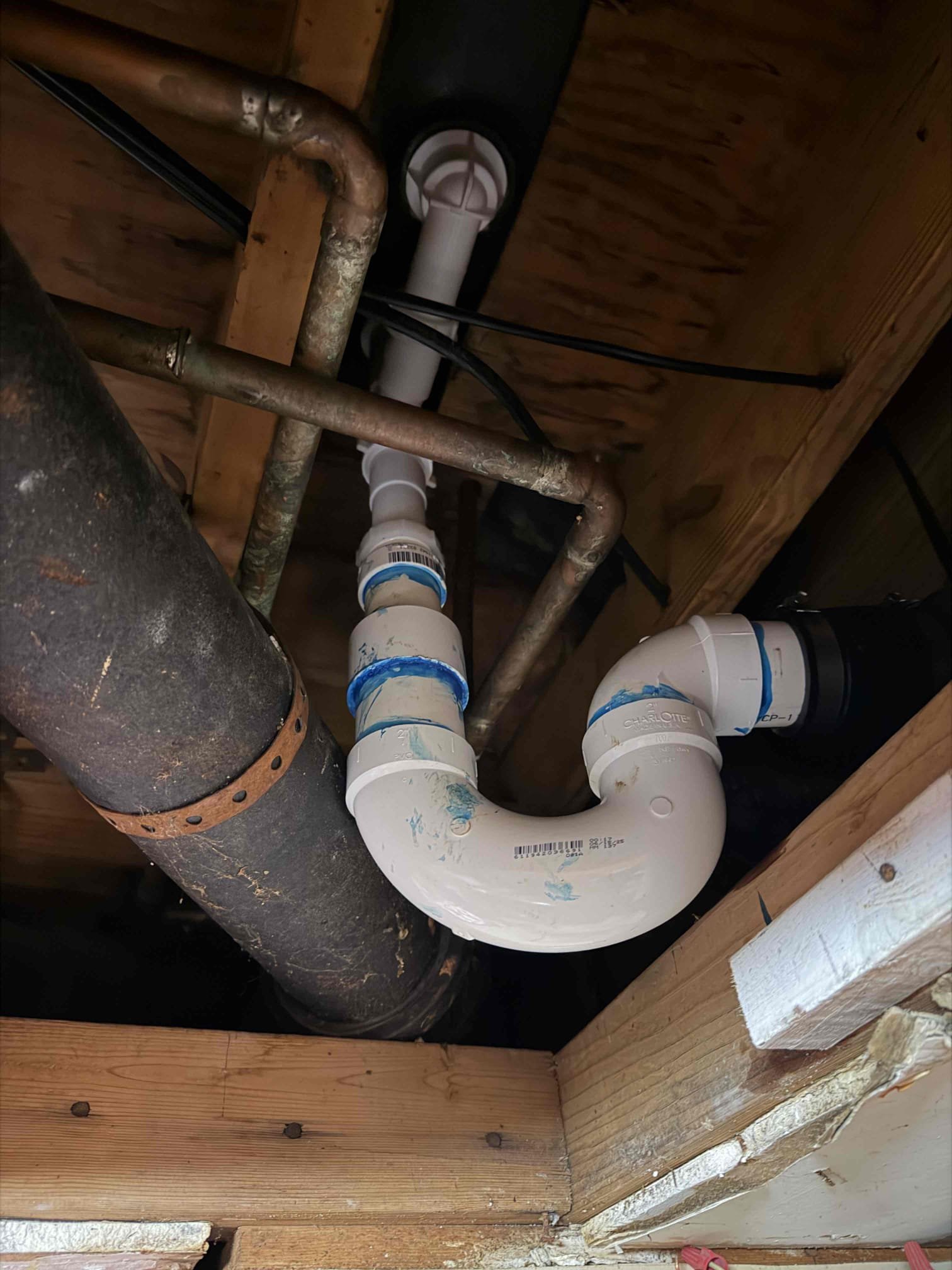 Cut out old cast iron ptrap and install new pvc. 

Customer stated that once we left, they ran tub and tub started leaking. Returned and found that P-trap had a hole in it so went ahead and installed new PVC p trap and tested. During test found out now overflow was also leaking. Went ahead and installed new waste and overflow kit. Tested by filling tub multiple times in dropping and also for running about 10 minutes and no leaks were present at this time. Cleaned up work area.