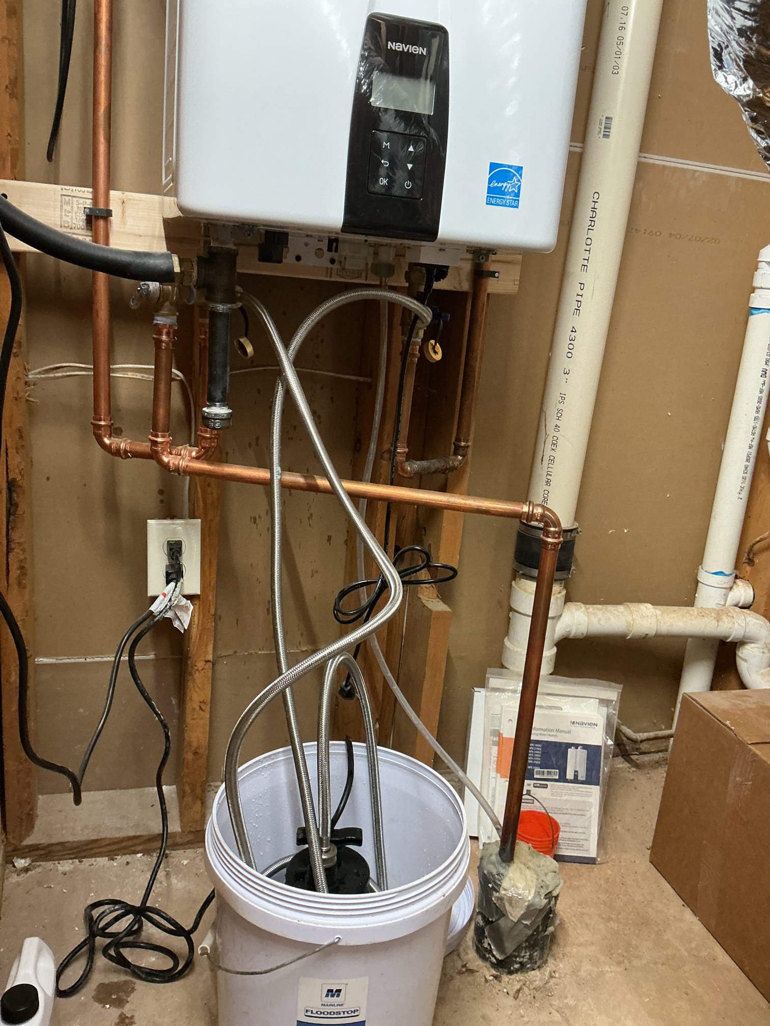Customer had tankless water heater needing to be flushed. Flushed system for 45mins with solution to clean system. Also did a minor check in the area for smell of gas, while heater was flushing. After flush cleared system from solution and ensured heater was functioning properly. Gave customer options for further investigation of potential gas smell. 