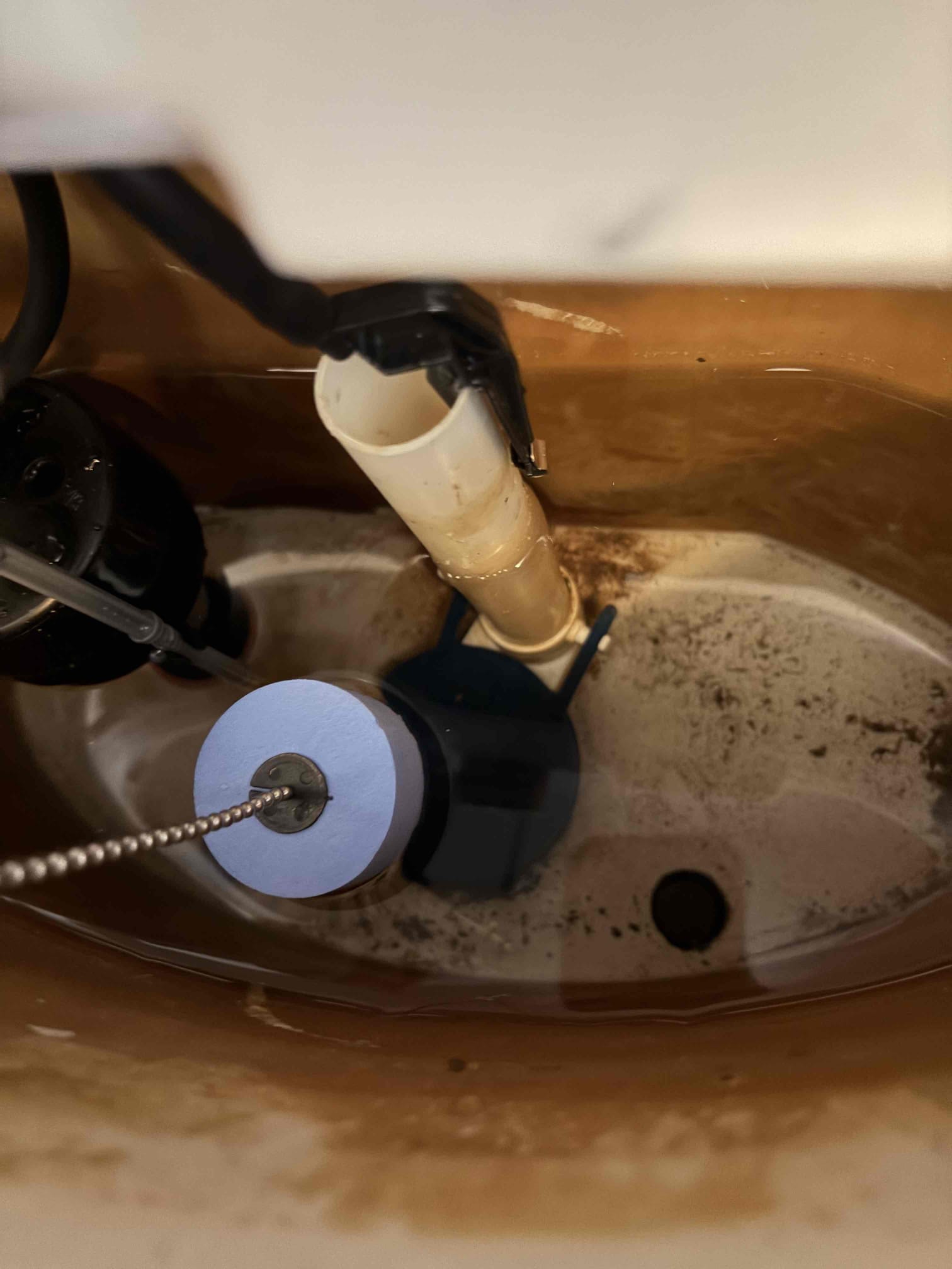 I came back out here for another flapper issues, went and installed the new oem part number part. Kohler part number gp85160- for the 4445 toilet. Once installed no further issues, recommend to replace the toilet if the issue persists.