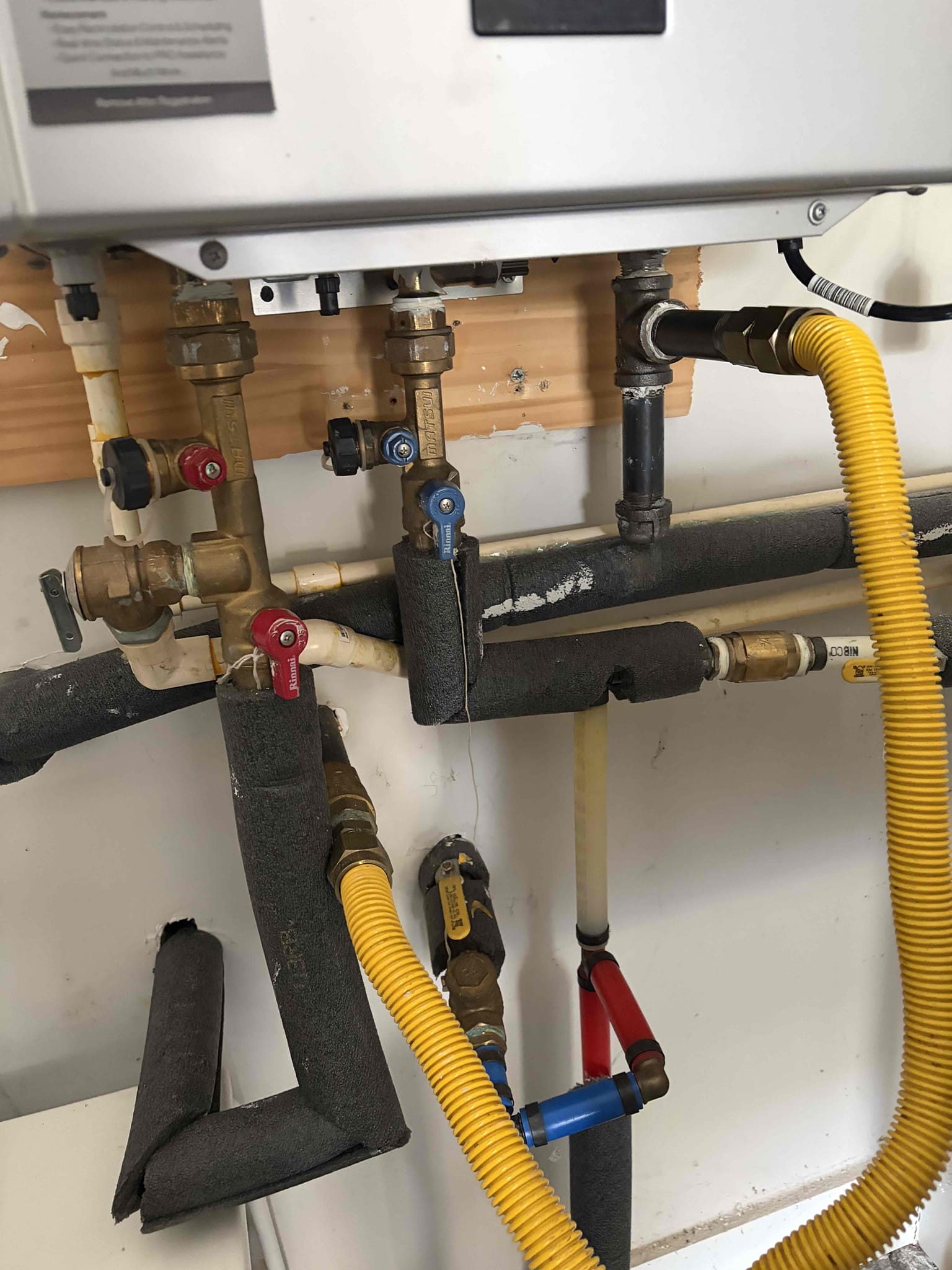 Thumping noise from the heater, when I got here I can not hear a noise, Recommend to take a video of the thumping if it happens again. Can’t recreate the issue at this time.