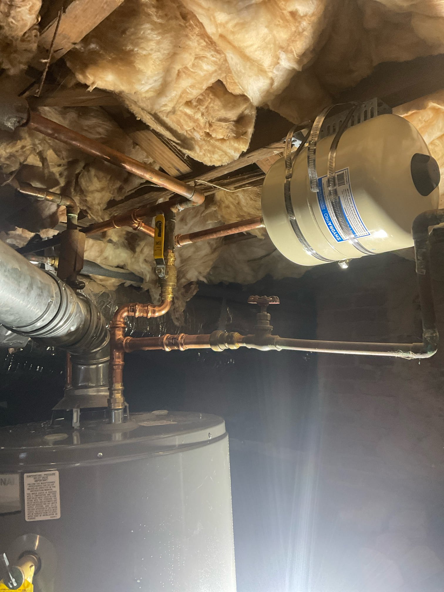 We replaced a old 40 gal gas water heater with same size Rheem pro 40 gas heater with new expansion tank and shut off valve , new main water shut off valve and Prv also installed, discussed and signed up membership with Mr killius today , thank you. 