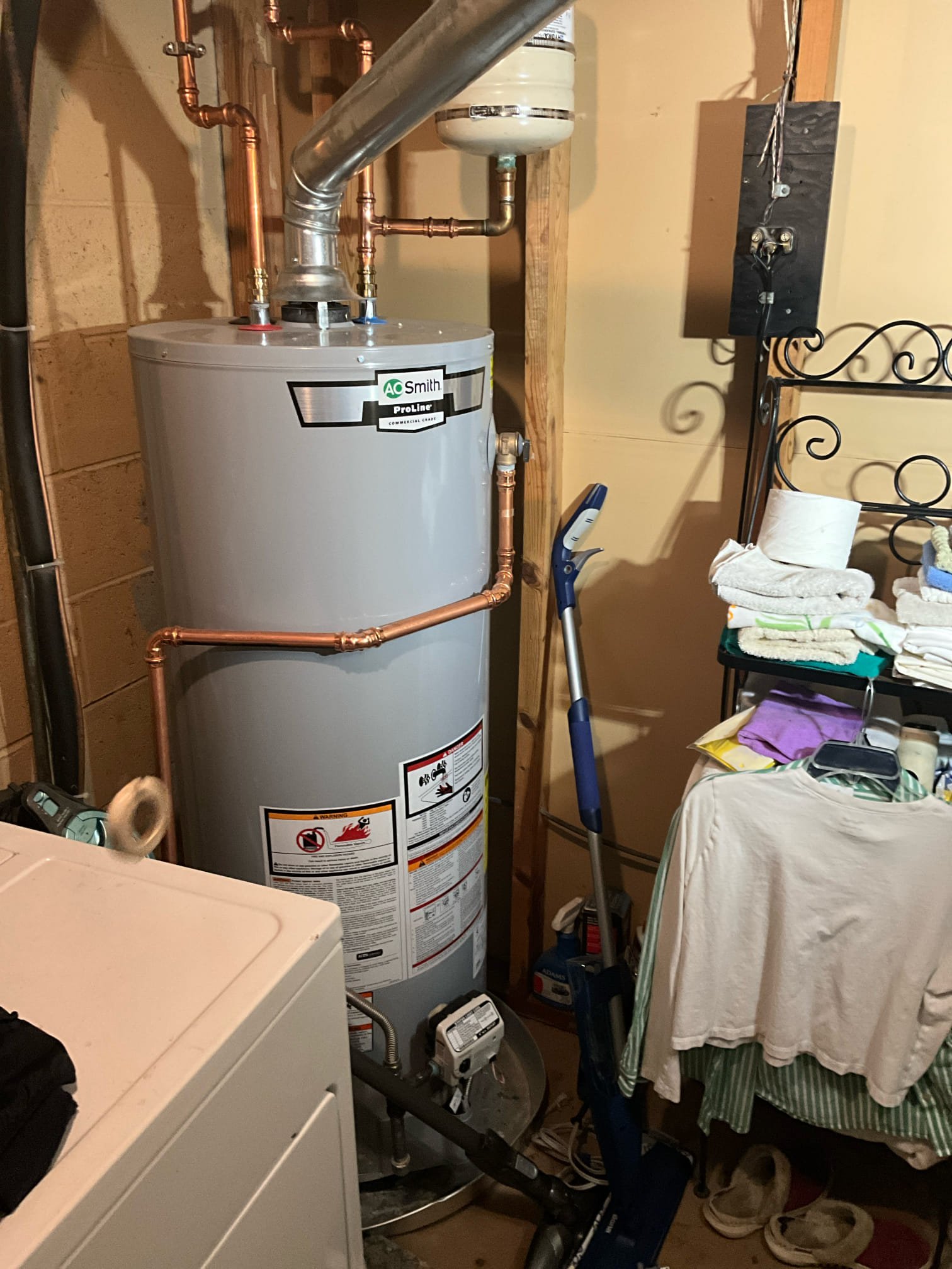 Call for toilet gurgling.

Ms. Arline states that she heard gurgling from the toilet when the washing machine was draining. 

I tested all fixtures, ran multiple fixtures at once, and verified water was flowing by looking through the clean out. I believe there was likely a blockage at the the time (last week was when Ms. Arline noticed the issue). The blockage appears to have been resolved.

I discussed our maintenance program, and the benefits of it. I also discussed potential options, including camera inspection, line replacements, etc. while testing I noticed the kitchen faucet is very old and gaskets are starting to degrade. I recommend replacing faucet.