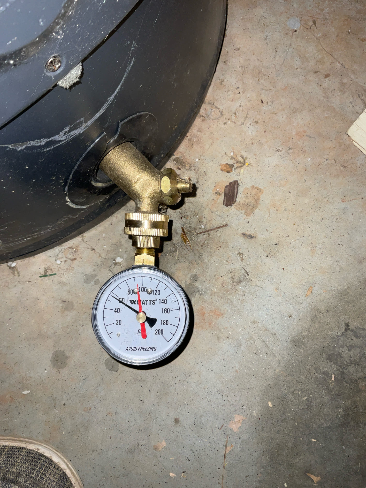 Customer stated that water heater is not producing hot water like it used to and wanted quotes for water heater options. Will send estimate for tank and tankless heater.