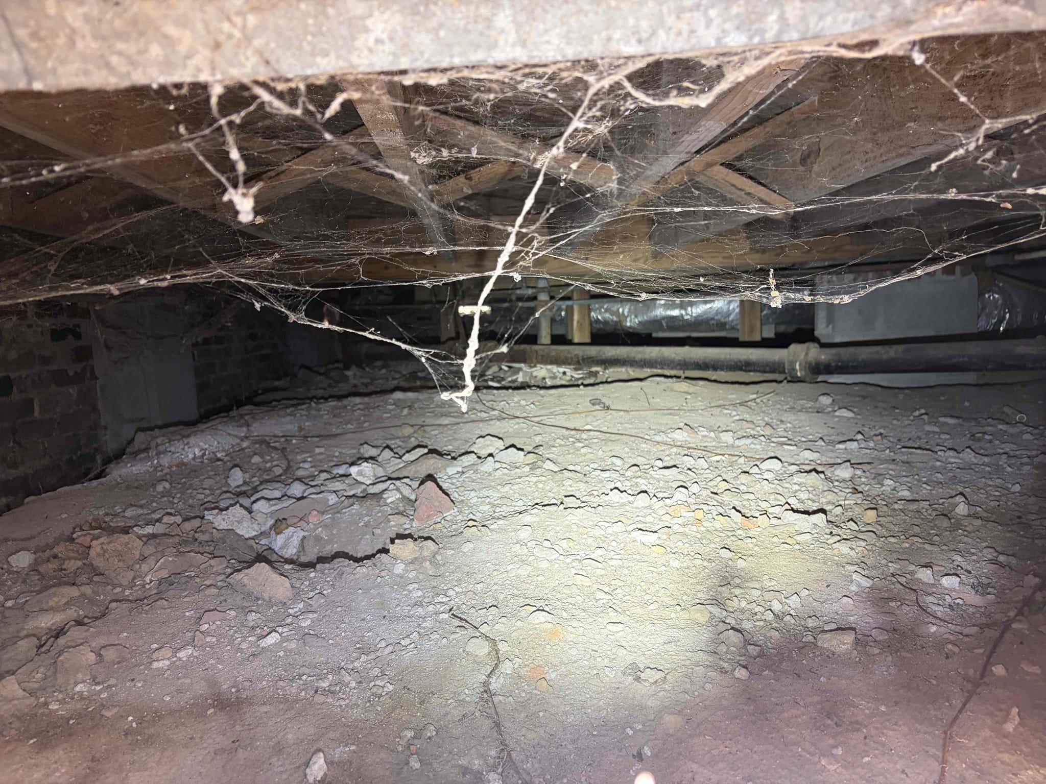 With this customer, they have a couple different problems. There’s something wrong with bugs coming from the drain fortunately, there’s nothing I can really do about that. I recommended them to call an exterminator for that as for the kitchen sink back up since it looked like there was a lot of grease coming up from the drain line. I recommended to get the sewer line From the roof. The roof is a very low pitch roof so that is exactly what I recommended to do with that in mind also recommend to cable the tub and overflow drain in one of the bathrooms to get the drainage continue to flow and then the assembly needs to be replaced. The customers also complaint was that the water pressure was very low so I took a look at the water pressure and it was at 60 psi it was only low on the hot side, and I recommended to replace the water heater due to the age of the heater