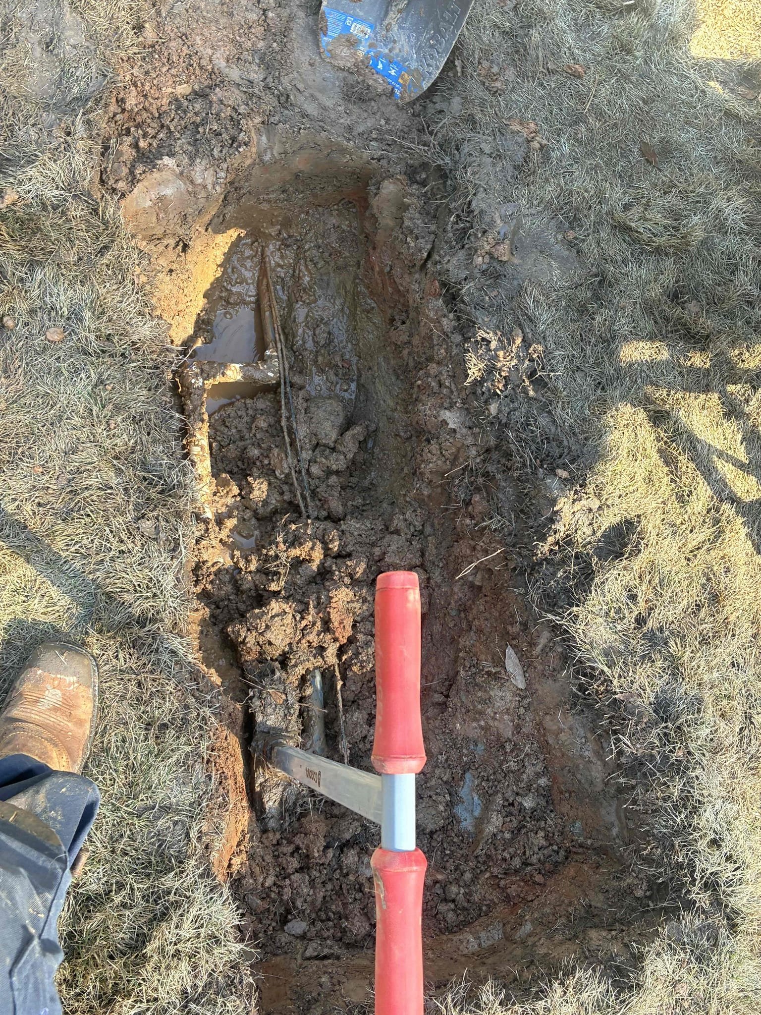 Customer had water service leak in yard 10ft past meter. Dug down and found 1” leak on sch 20 PVC. Explained to customer about age and pipe. Gave options to repair water service. Cut out section and repaired with new pvc. Waited for glue to dry for hour and checked for leaks and proper function. Honored 3/4 price that was given up front. 