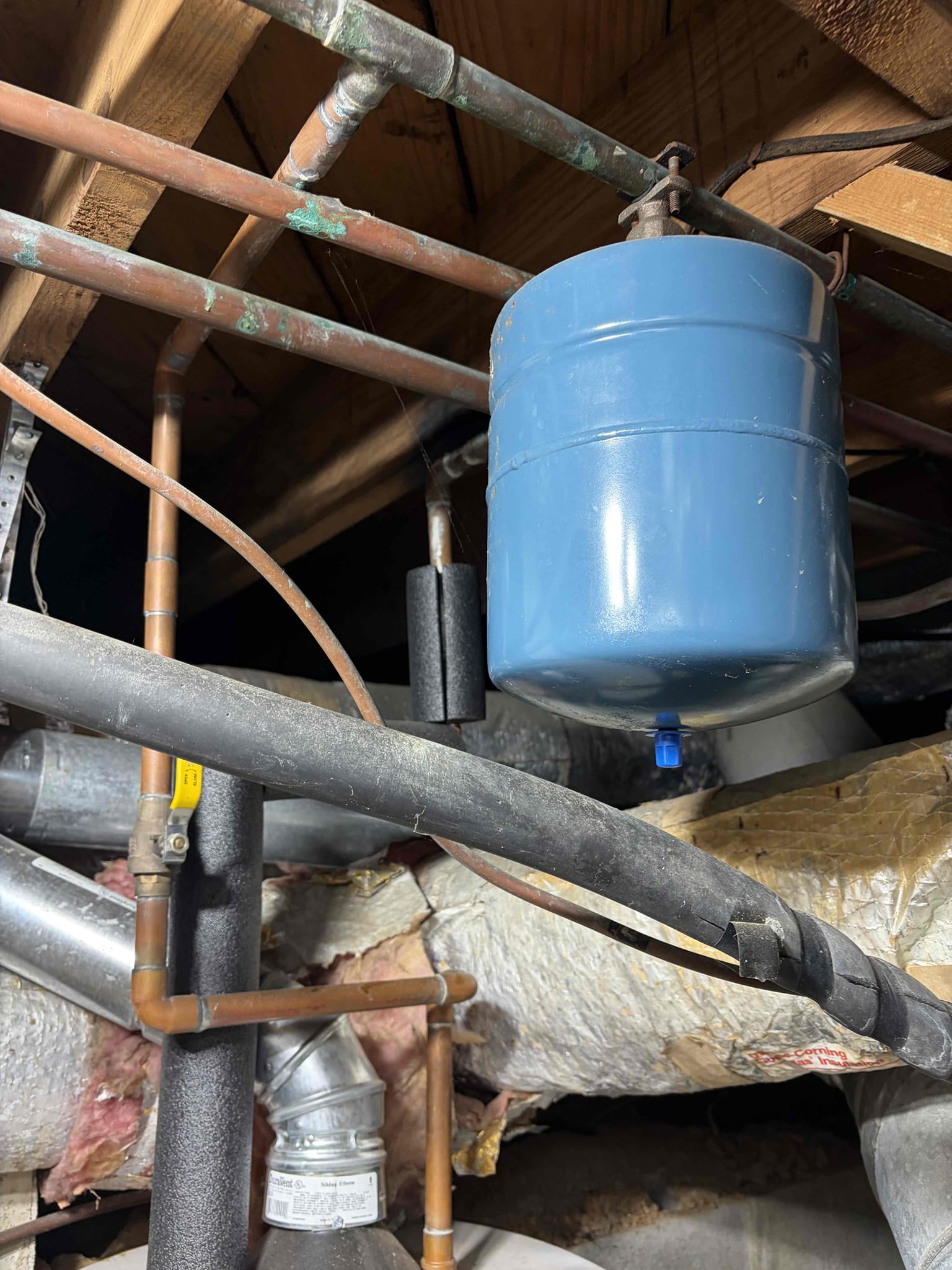 For this customer water heater in the crawl space, it is a natural gas heater 40 gallon short and he needs to get it replaced so therefore that is what I recommend is either go tank or tankless for an estimate for both. He’s not able to check water pressure. It would be a two person job in order to get this water heater in and out and for the water to be pumped out. CUSTOMER has a couple more estimates that he is looking to get before signing off on an estimate to get the work done.