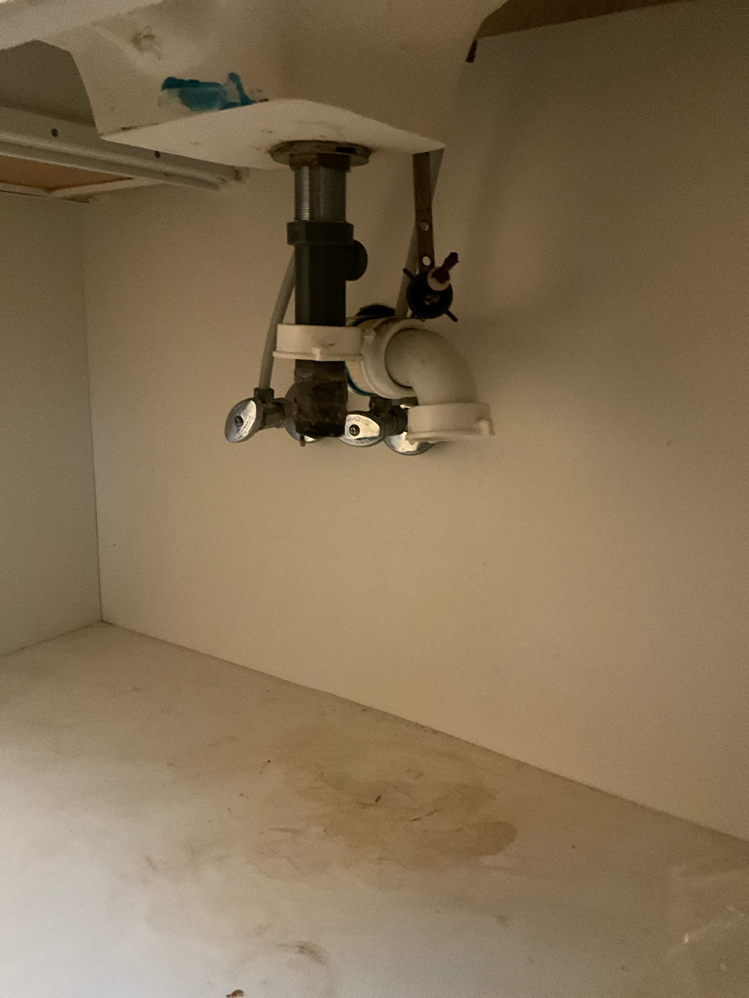 Customer had two center spread faucets for both bathroom. Installed both faucets and tested to ensure proper functi9n and no leaks. None were found. Customer returned the kitchen faucet that was ordered. Will need to come back on a separate visit to installed.