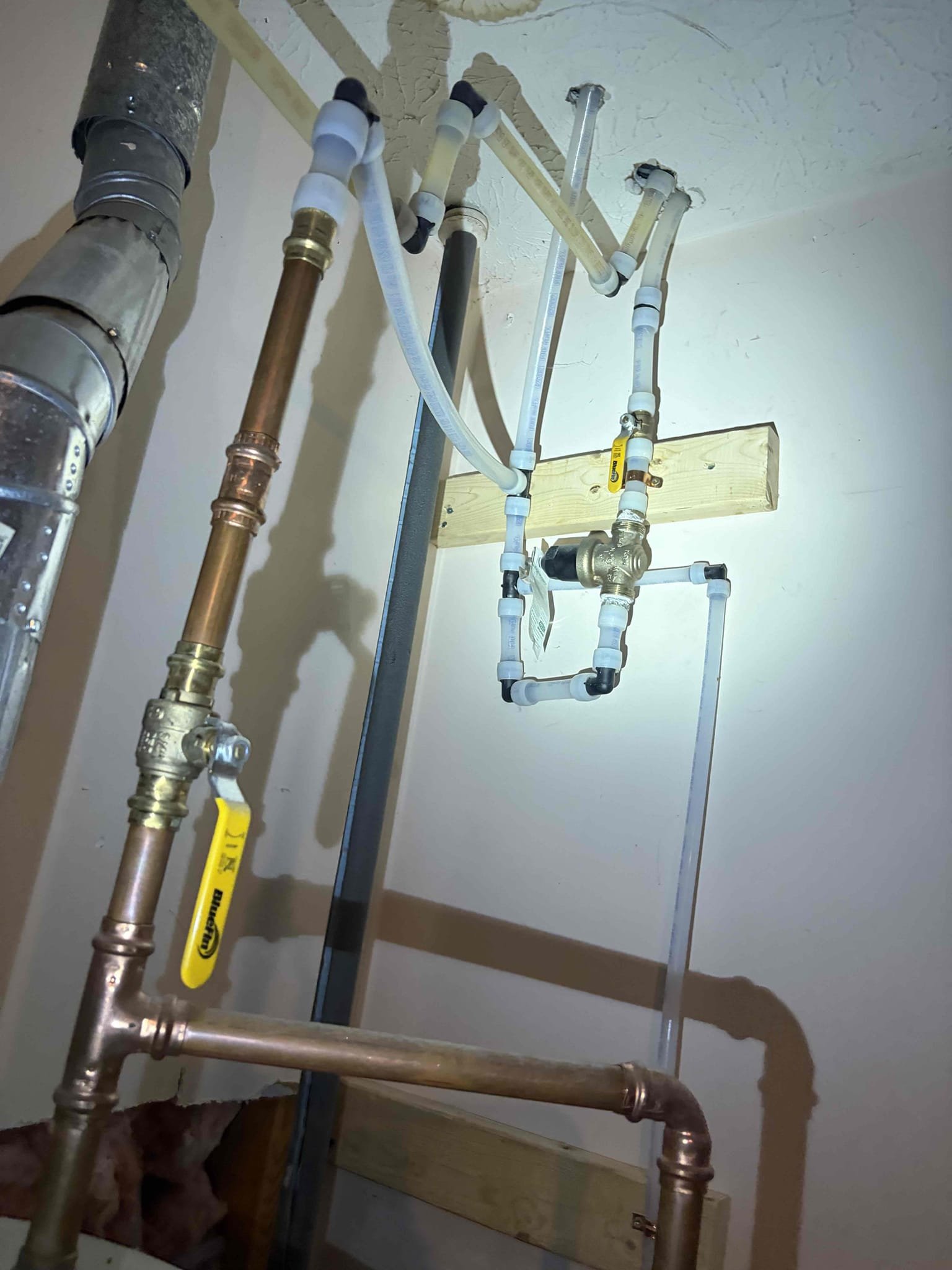 For this customer, they have a glacier Bay shower cartridge in the one of the bathrooms and in order for us to get the right part and install the right part we have to order it so therefore that is exactly what we are going to do and install the new one for the time being the glacier Bay shower valve has internal shut off valve so I recommended we go ahead and just Turn the shower valves off so no water is being wasted and that is the CUSTOMER said it was OK with that so that’s what we did the furthermore once that was complete. We will come back to install the new cartridge and no more drips should occur at this time. The water pressure is normal. The water heater is fairly new and the customer had recently done a re-pipe on this home from copper or polybutylene to Pex a 