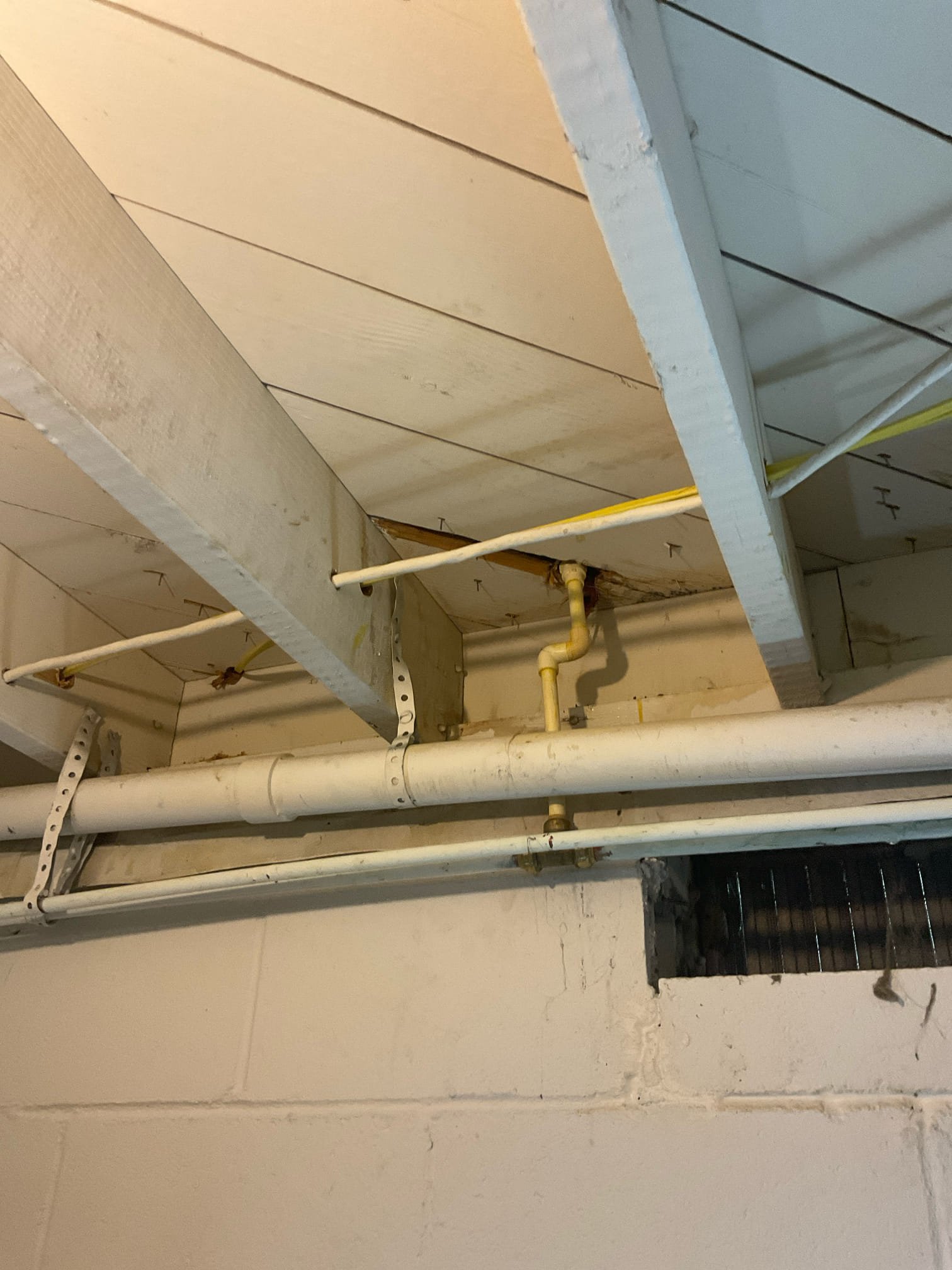 Found leak behind refrigerator with cracked CPVC pipe , we replaced pipe with copper and removed sharkbite tee fitting and installed new copper propress tee . 