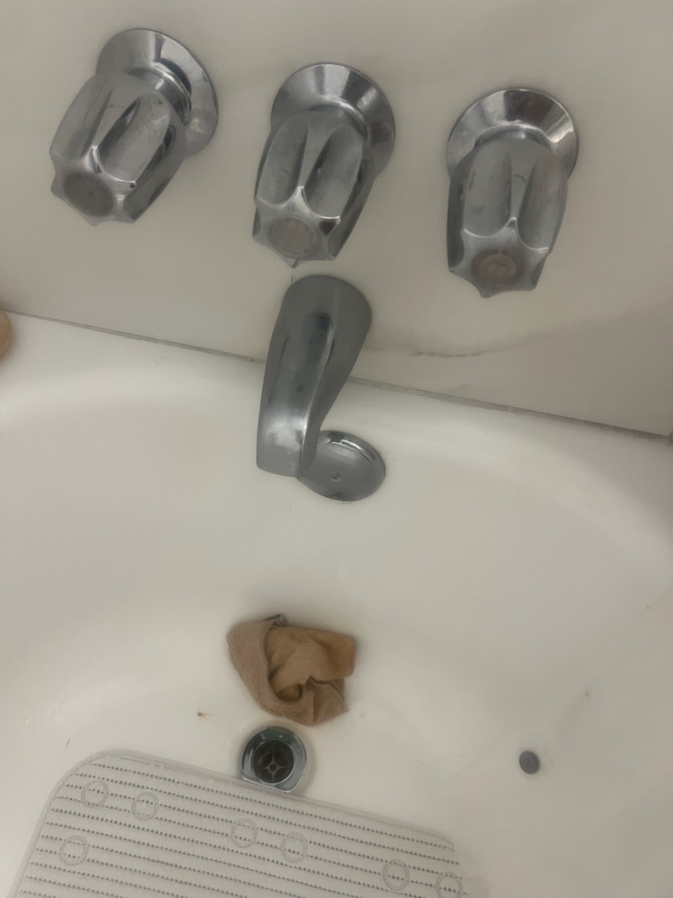 Diagnosed leaking tub shower faucet. Found stem not to be holding. Left estimate to replace one stem or rebuild entire shower valve. Also left estimate for new water heater.


