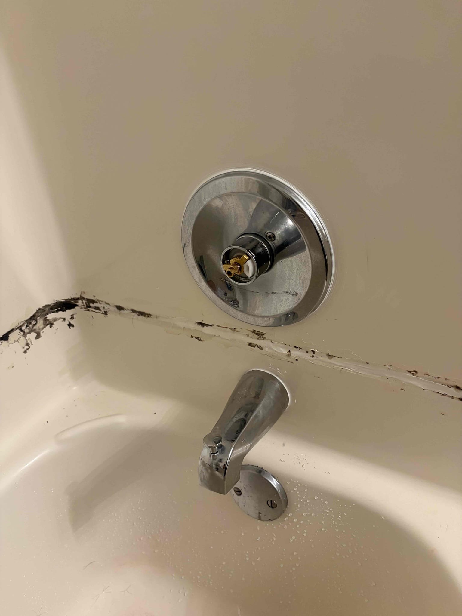 Replacement of single handle cartridge glacier bay 
For this customer we replaced the glacier bay shower cartridge, the previous one would drip continuously, so therefore I recommend a few different options and the homeowner went with the repair. Replaced the cartridge with a new one we ordered. Once installed the handle didn’t fit on the cartridge so therefore I replaced the handle to accommodate the cartridge. One complete there are no further leaks. In addition To that I caulked the trim plate and the tub spout so therefore there wouldn’t be any gaps in the shower.