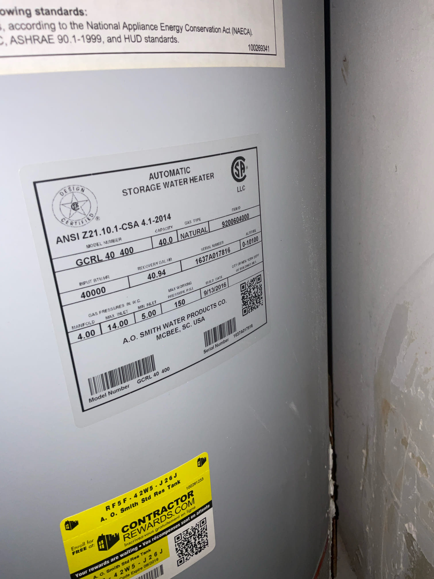 Remove parts from old toilet seat so customer can install new seat 