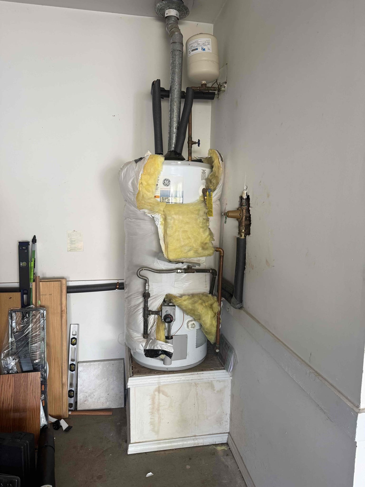 Customer wanting estimate to replace water heater upon arrival. Customer stated the water heater is getting old and he wants to replace it. After checking pressure found PRV had failed and would also need to be replaced. Gave customer estimate, customer declined estimate. Customer is getting 3 estimates before deciding 