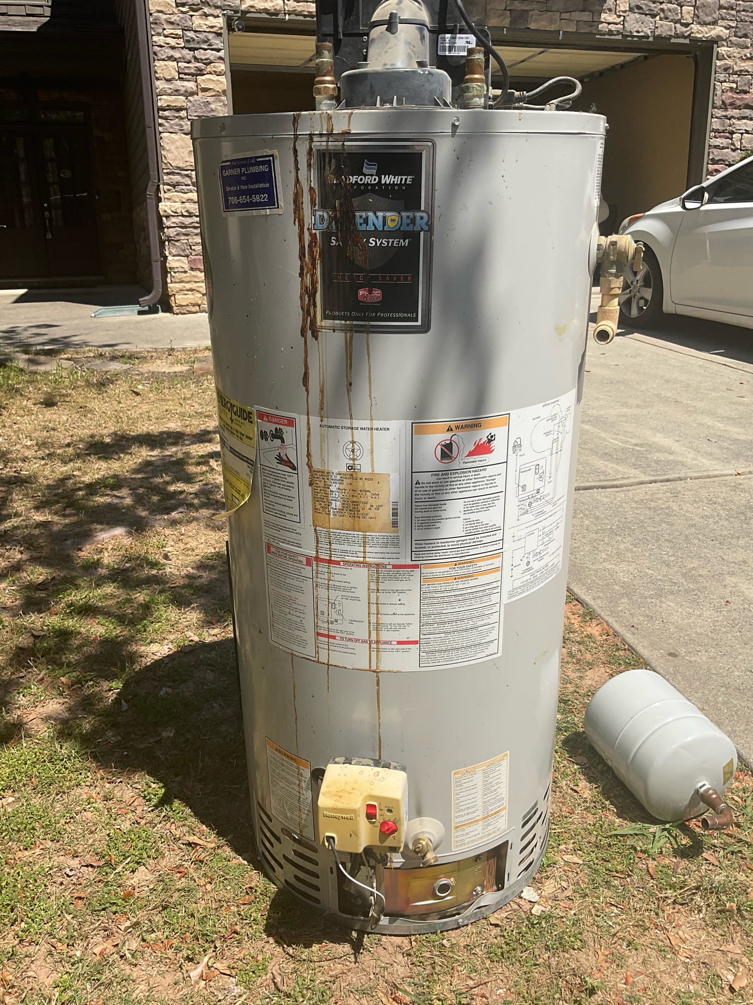 Replaced a old leaking 50 gallon gas power vent water heater today with a Rheem pro 50 gas power vent heater , new expansion tank and pan installed 