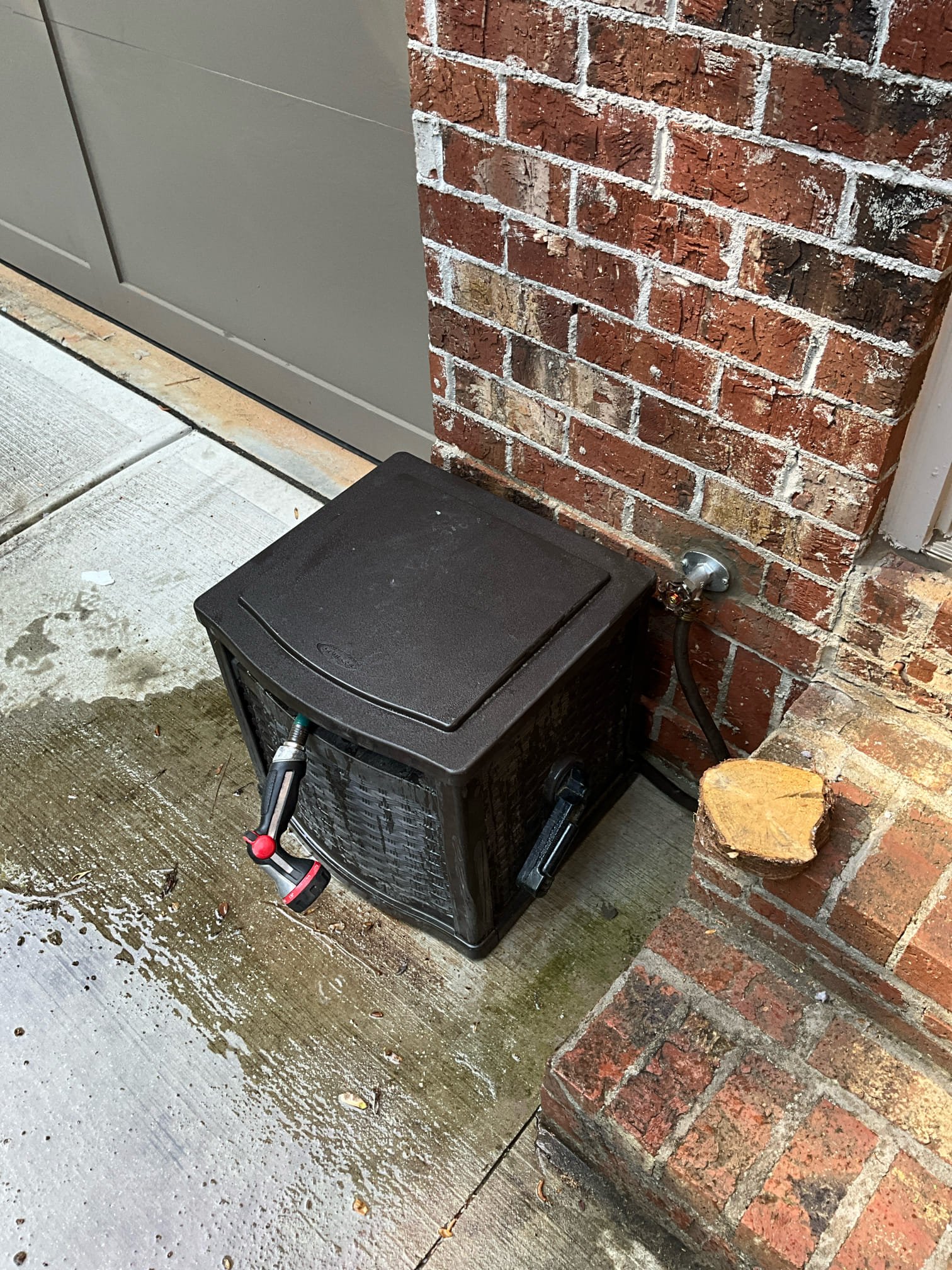 Customer had a leaking frost proof hose bib by garage door. Shutoff off gate valve inside, cut out and replaced the old frost proof with a new one. Tested work to ensure proper function and no leaks. None were found.