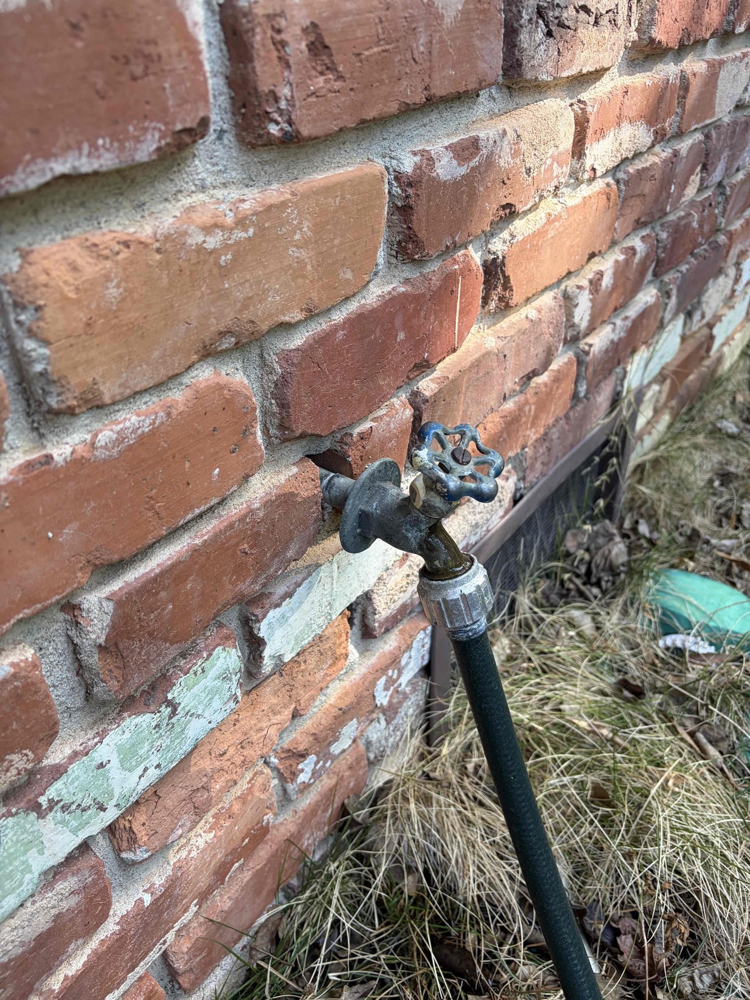 Flex shaft drain kitchen sink 
Replace hose Bibb due to a leak
Win with Chen 

For this job I came out to the home and as I was ringing the doorbell I had noticed the hose Bibb was leaking constantly, so the customer and I talked about it and we’d say that se will come back to it. We took a look at the kitchen sink because it was backing up, so therefore I gave a couple of options today. Customer signed off on the estimate and we moved forward with the repairs. I replaced the front hose Bibb with brand new one in the front of the home. Additionally I used the flex shaft to clean the inside of the pipe, the customer had put lettuce down causing the drain to back up. Was able to clean the line out and the sink is flowing again. I also replaced the ptrap because it had gotten all gross. At this time there are no leaks and the customer is a set.