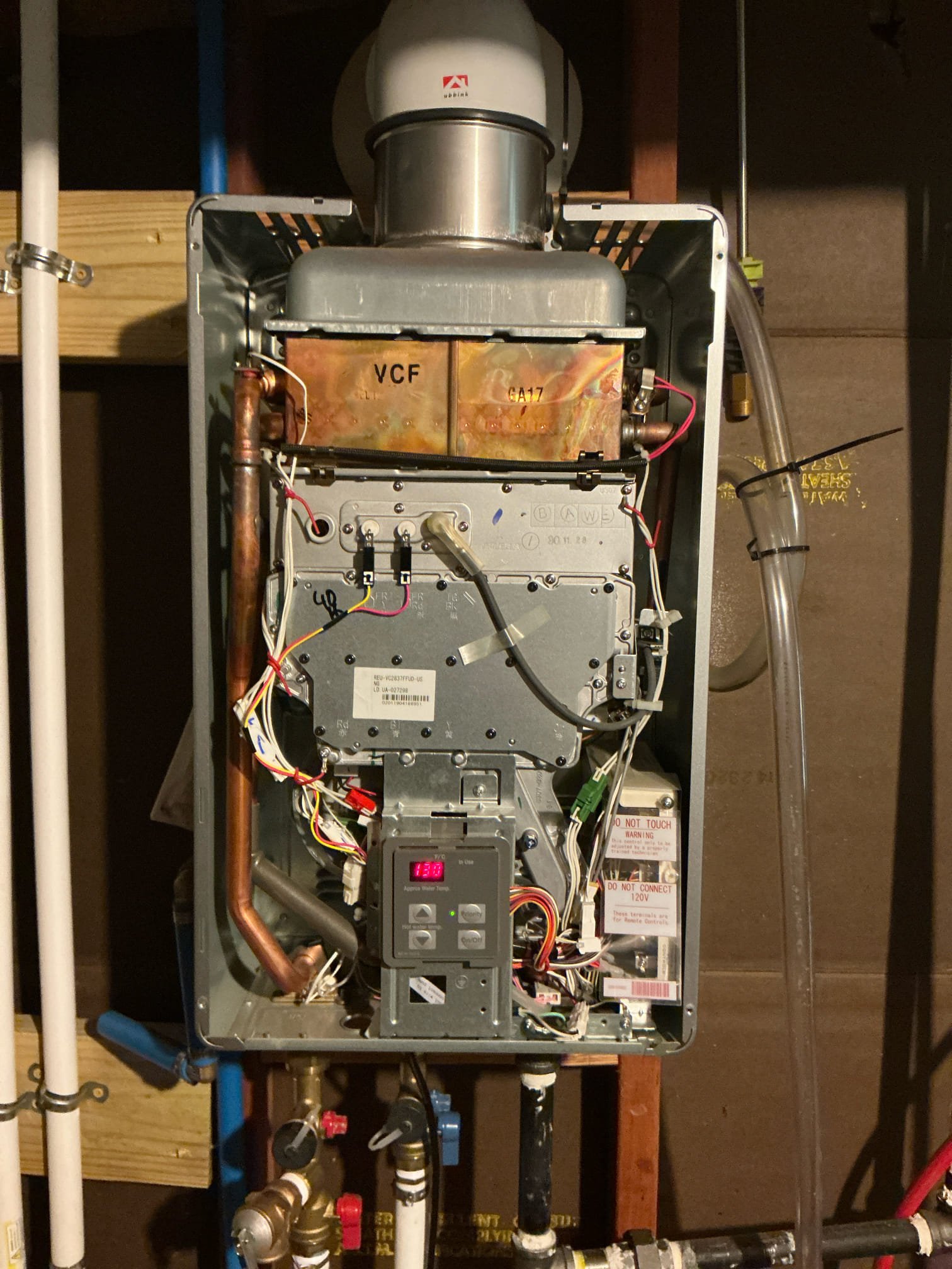 4702333294 lance 

Diagnosed tankless heater has issues with venting and giving error code. Left estimate to try and attempt to clean out vent and above heater exchanger or to replace tankless unit with a navien tankless unit.