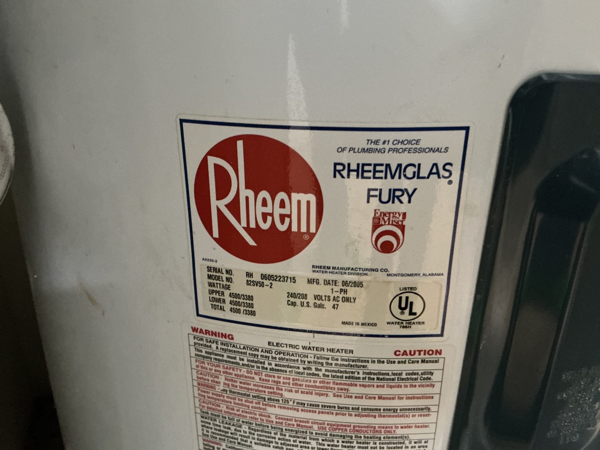 Water heater quote needed upon arrival. Customer is getting quotes on replacing the water heater in her condo since she is just moving in. Gave customer estimate to replace 48 gallon lowboy electric and adding a new pan, expansion tank, and shutoff valve. 